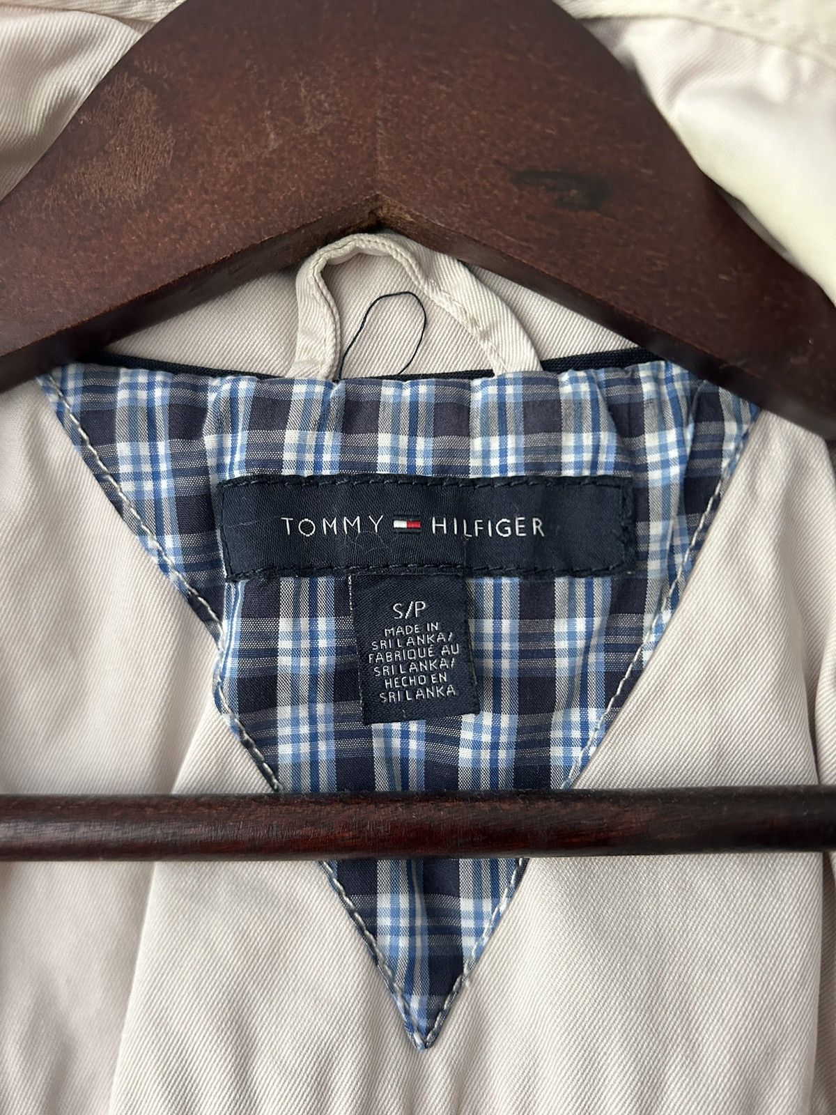 Tommy Hilfiger Vintage Tommy Hilfiger White Jacket Full Zipper Size US S / EU 44-46 / 1 - 9 Thumbnail
