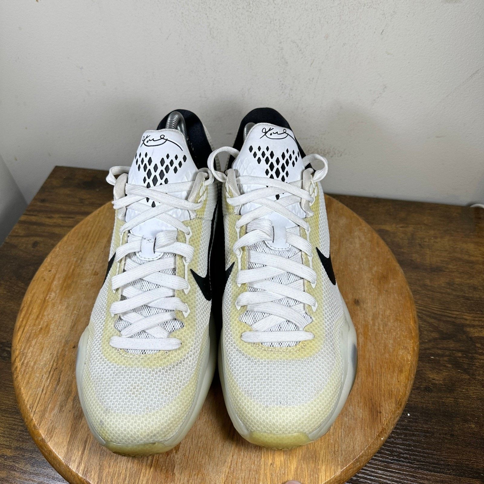 Nike Nike Kobe 11 EM Low Fundamental Men's Size 10 705317-100 Size US 10 / EU 43 - 2 Thumbnail