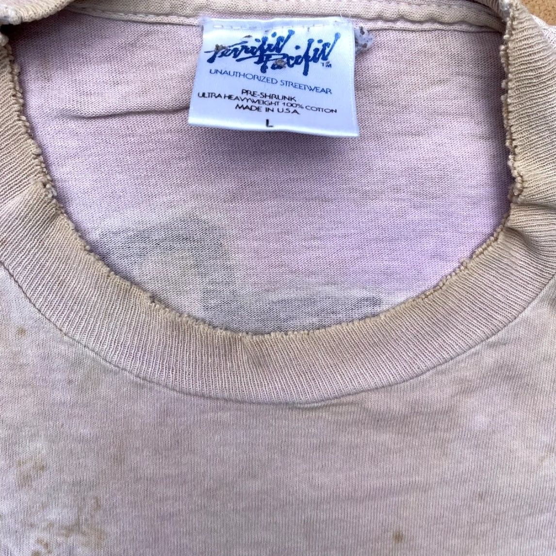 Thrasher VINTAGE Thrashed Distressed Surfing Boomdoggers Made in USA Purple T-Shirt Size L Size US L / EU 52-54 / 3 - 4 Thumbnail
