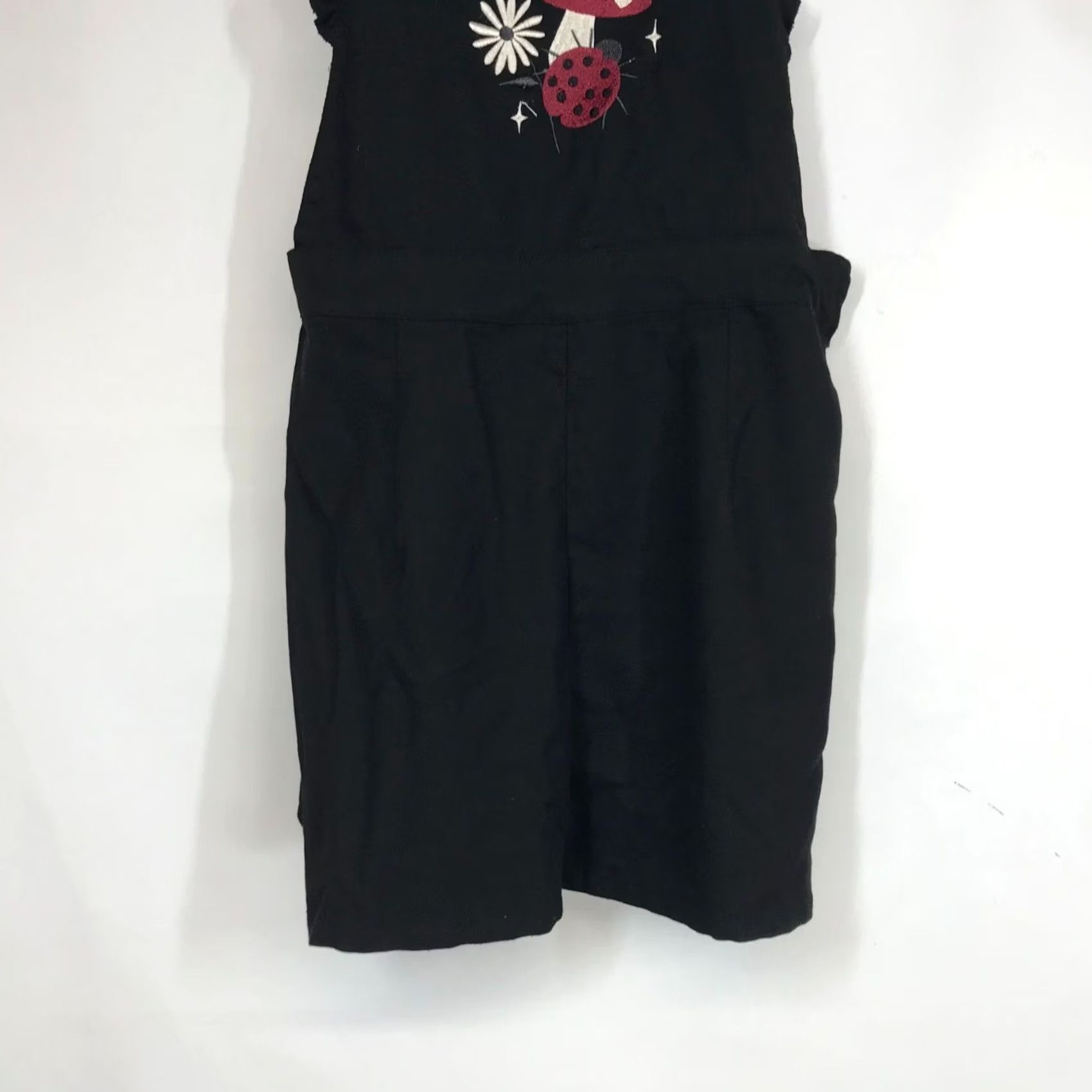 Hot Topic HOT TOPIC - WOMEN'S MEDIUM -BLACK POLYESTER BELND RUFFLE STRAPS ROMPER SHORTS Size 32" / US 10 / IT 46 - 3 Thumbnail