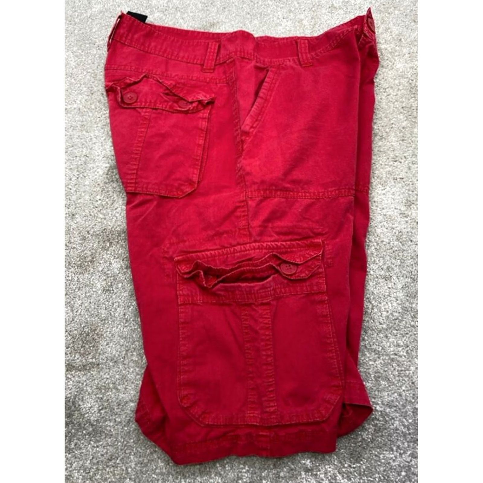 Rocawear VTG Rocawear Cargo Shorts Mens 32x12 Red 7-Pockets 100% Cotton 5587 Cargo Shorts Mens Red 90s Grunge Hip Hop Rocawear Size US 32 / EU 48 - 6 Thumbnail