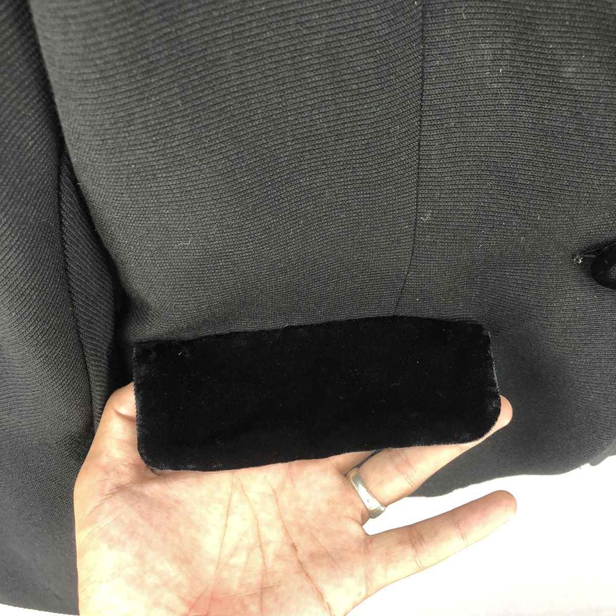 Dior Vintage Christian Dior Velvet Cropped Jacket Size S / US 4 / IT 40 - 10 Thumbnail