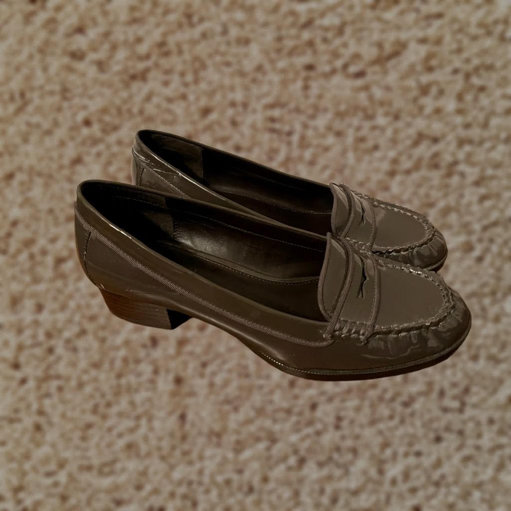 Ralph Lauren Lauren Ralph Lauren Gray Patent Leather Penny Loafer Pumps Heels Women's 8B Size US 8 / IT 38 - 1 Thumbnail