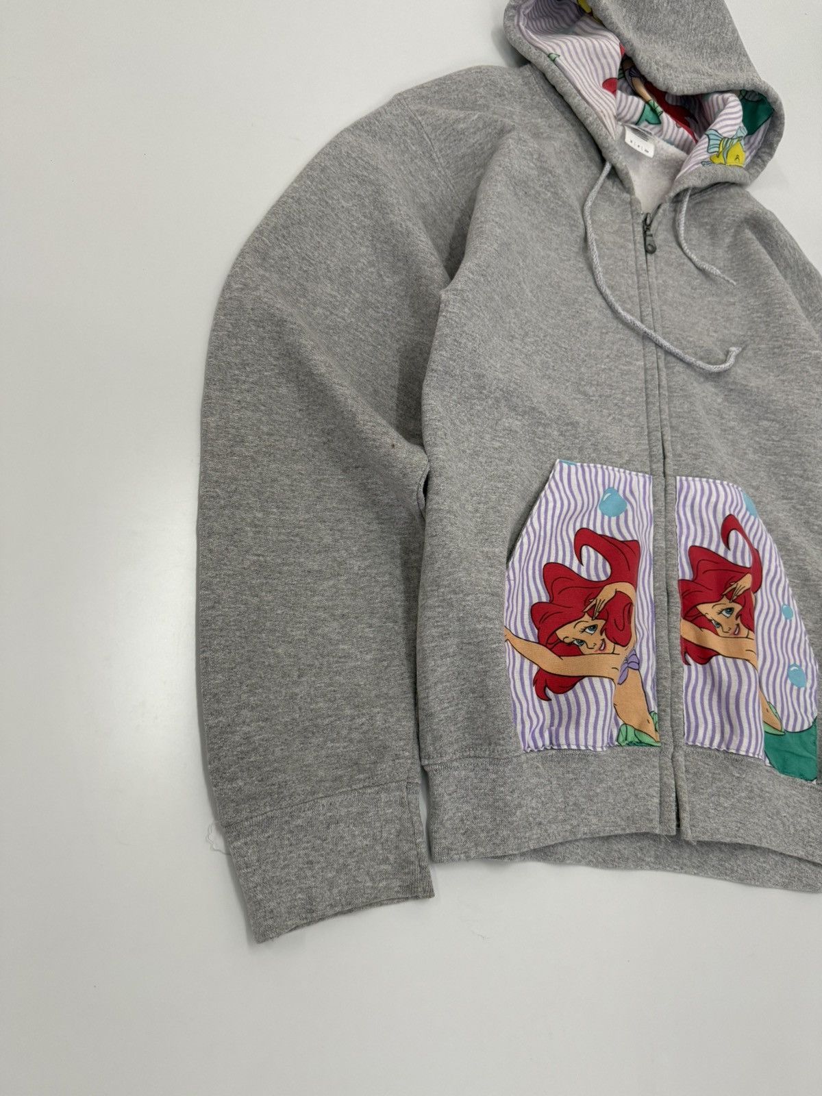 Disney 🔥 Vintage Gildan Disney The Little Mermaid Sweatshirt - L Size US S / EU 44-46 / 1 - 3 Thumbnail