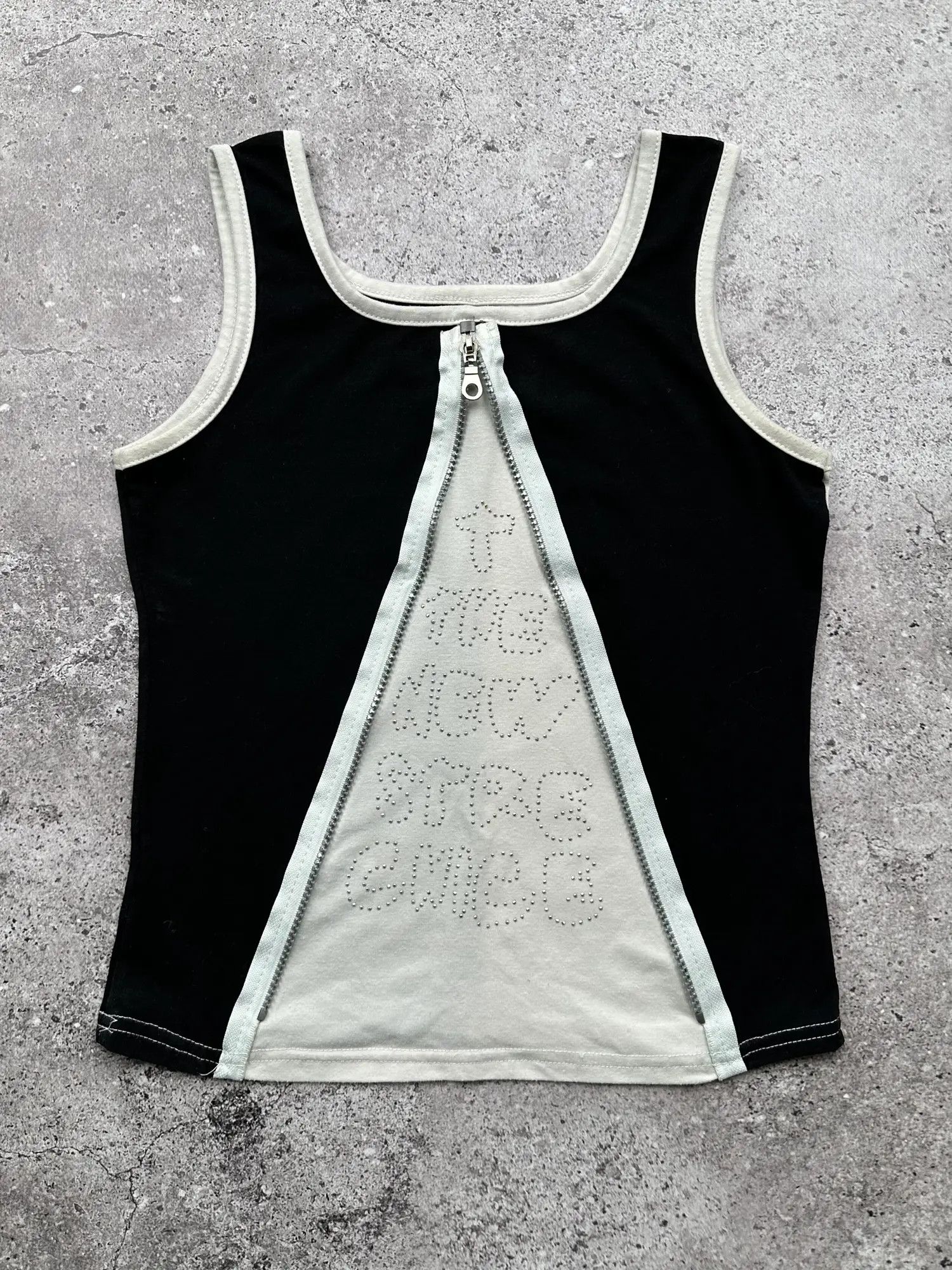 Japanese Brand Vintage Tank Top C378(V563)(E8) Size S / US 4 / IT 40 - 1 Thumbnail