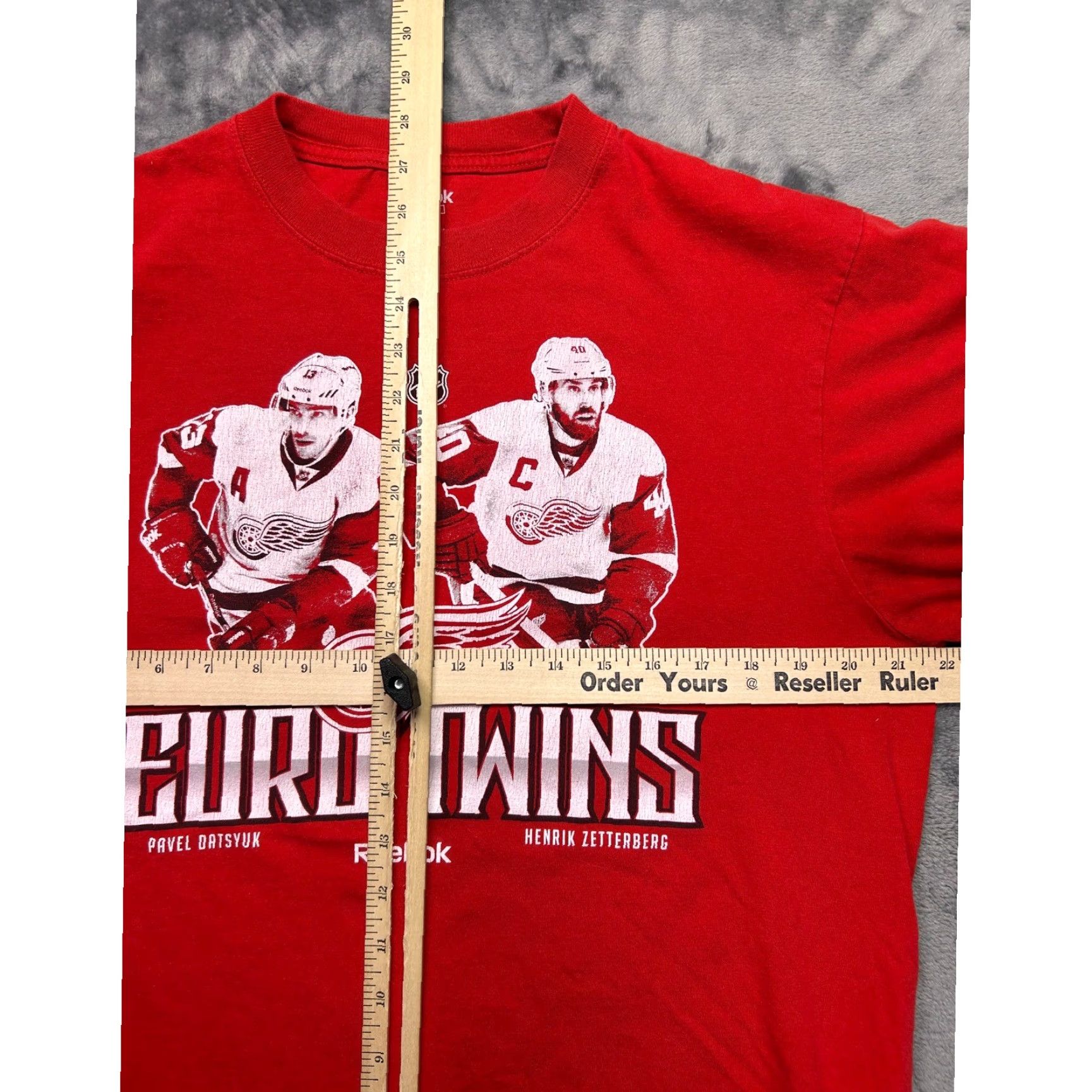 Reebok Reebok T Shirt Mens Large Detroit Red Wings Datsyuk Zetterberg NHL Hockey Red Jersey Crew Neck Short Sleeve Graphic Print Logo Size US L / EU 52-54 / 3 - 5 Thumbnail