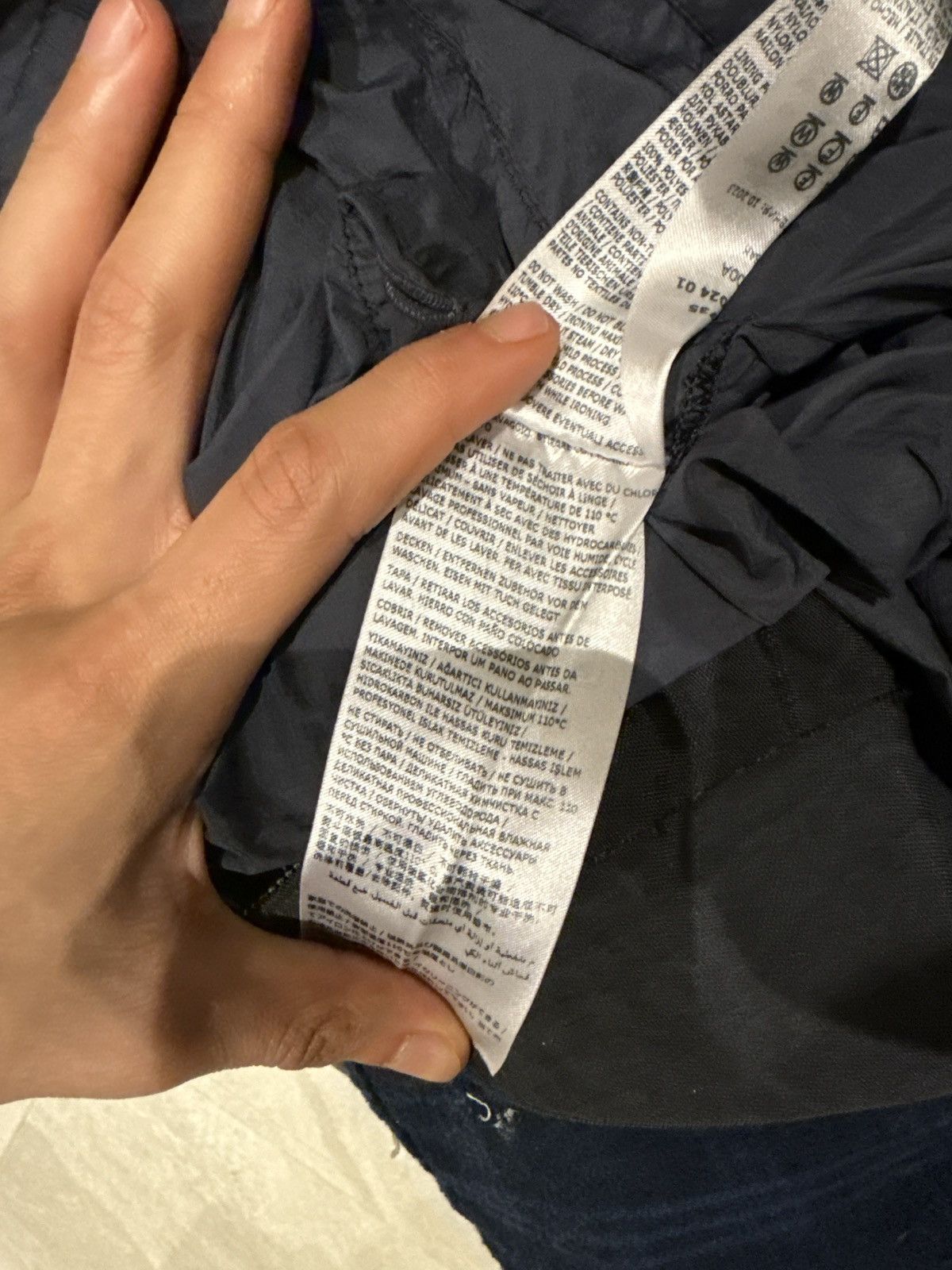 Maison Margiela Maison Margiela black yoke Crinkled Nylon bomber Jacket Size US M / EU 48-50 / 2 - 9 Thumbnail
