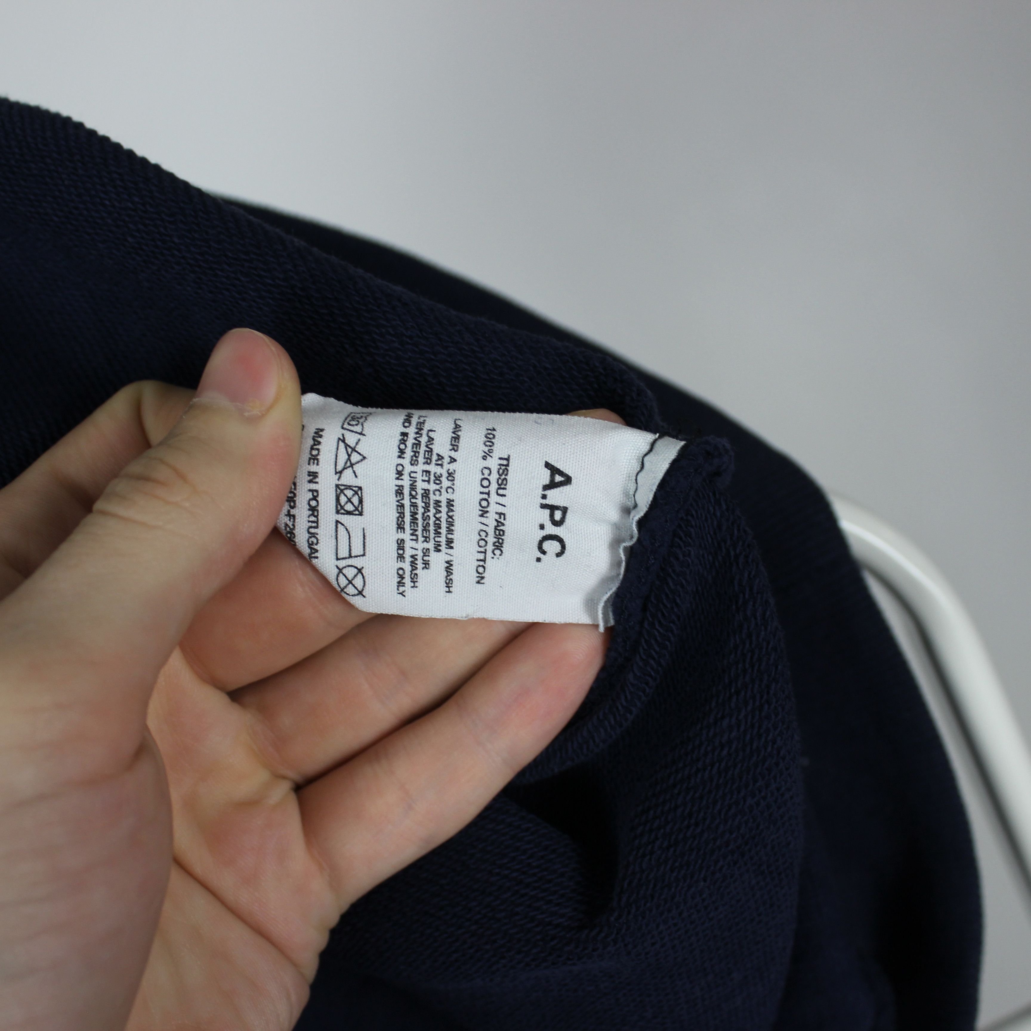 A.P.C. A.P.C Sweatshirt men cotton centr logo M L navy blue Size US L / EU 52-54 / 3 - 6 Thumbnail