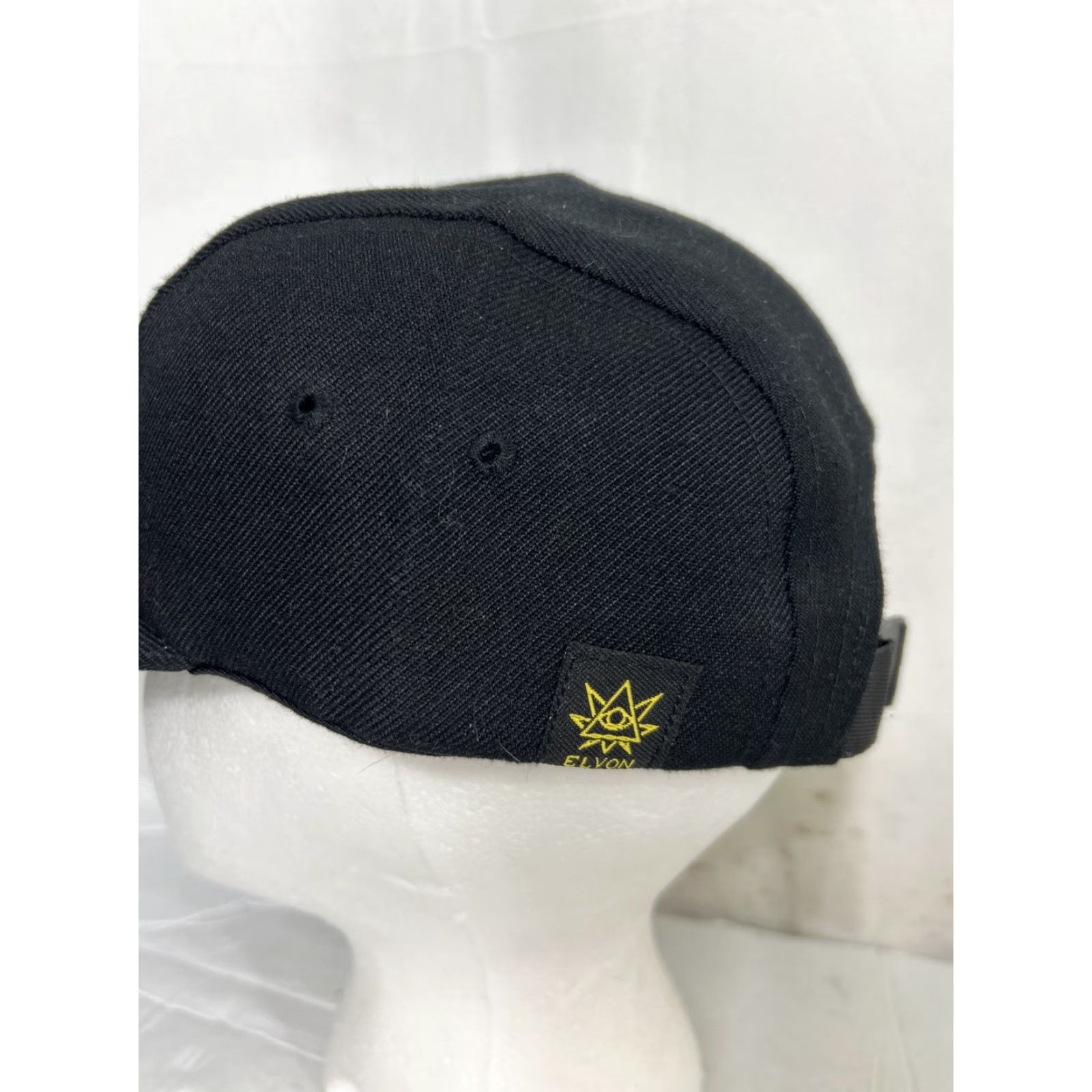 Vintage Elvon Adjustable Black Men's 5 Panel Strapback Baseball Hat User: Elvon Adjustable Black Men's 5 Panel Strapback Baseball Hat Size ONE SIZE - 6 Thumbnail