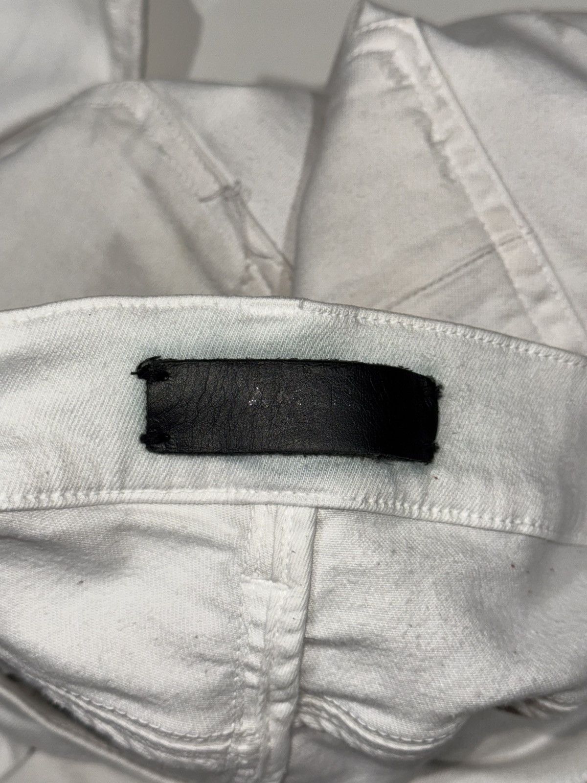 Amiri Amiri White Distressed Stacked Denim Jeans 36x33 Size US 36 / EU 52 - 12 Thumbnail