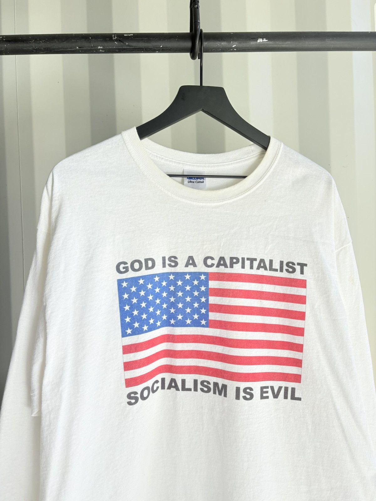 Vintage Vintage God is a capitalist Faded Distressed GRUNGE Band Size US XL / EU 56 / 4 - 2 Thumbnail