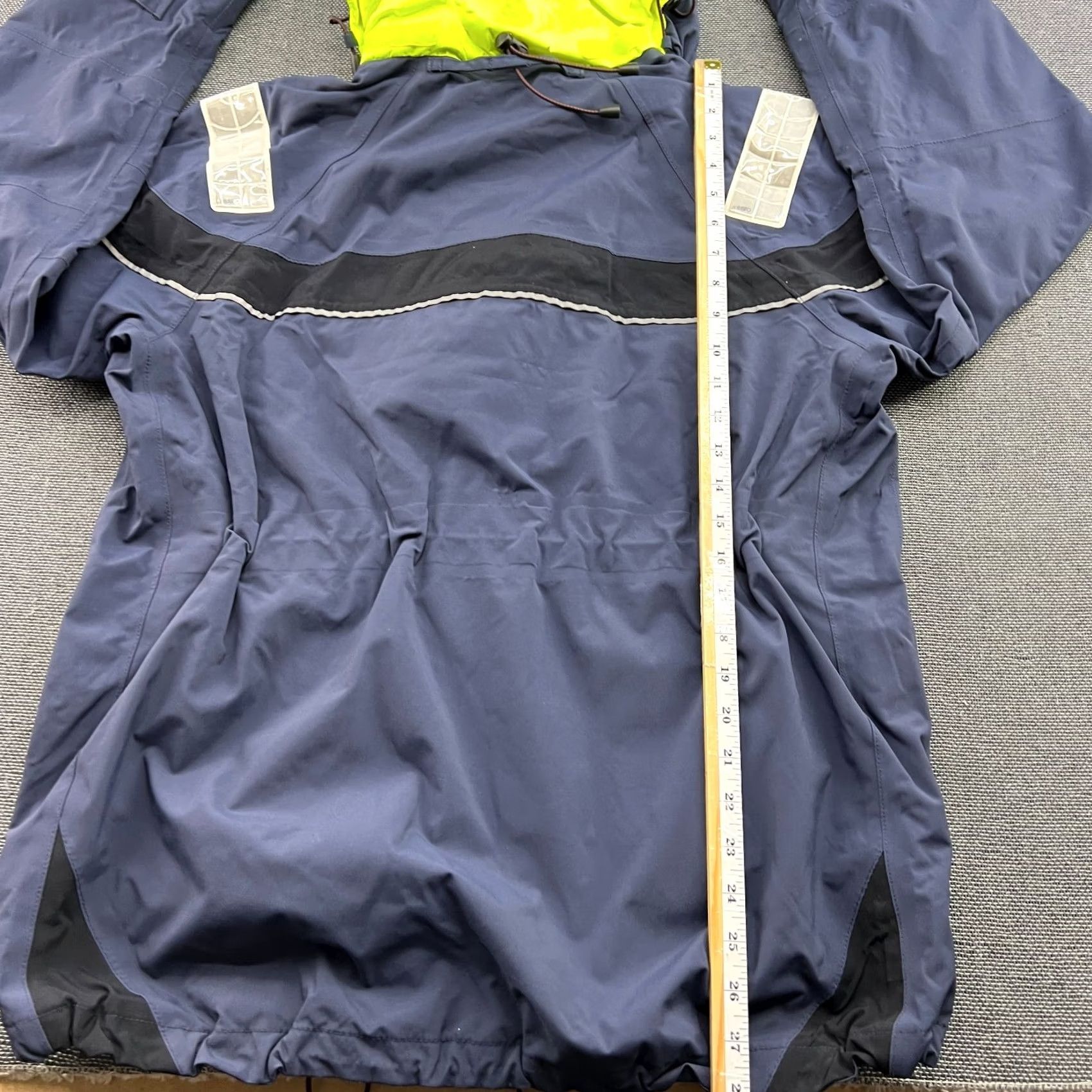 Musto Musto Performance Yachting Jacket Mens Medium Sailing Hooded Waterproof Offshore Windbreaker Quick Dry Full Zip Navy Blue Size US M / EU 48-50 / 2 - 6 Thumbnail