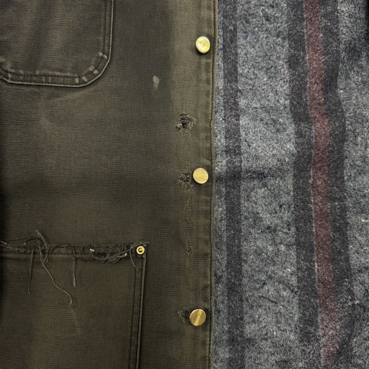 Carhartt Vintage Carhartt Jacket Thrashed Sun Faded Size US L / EU 52-54 / 3 - 12 Thumbnail