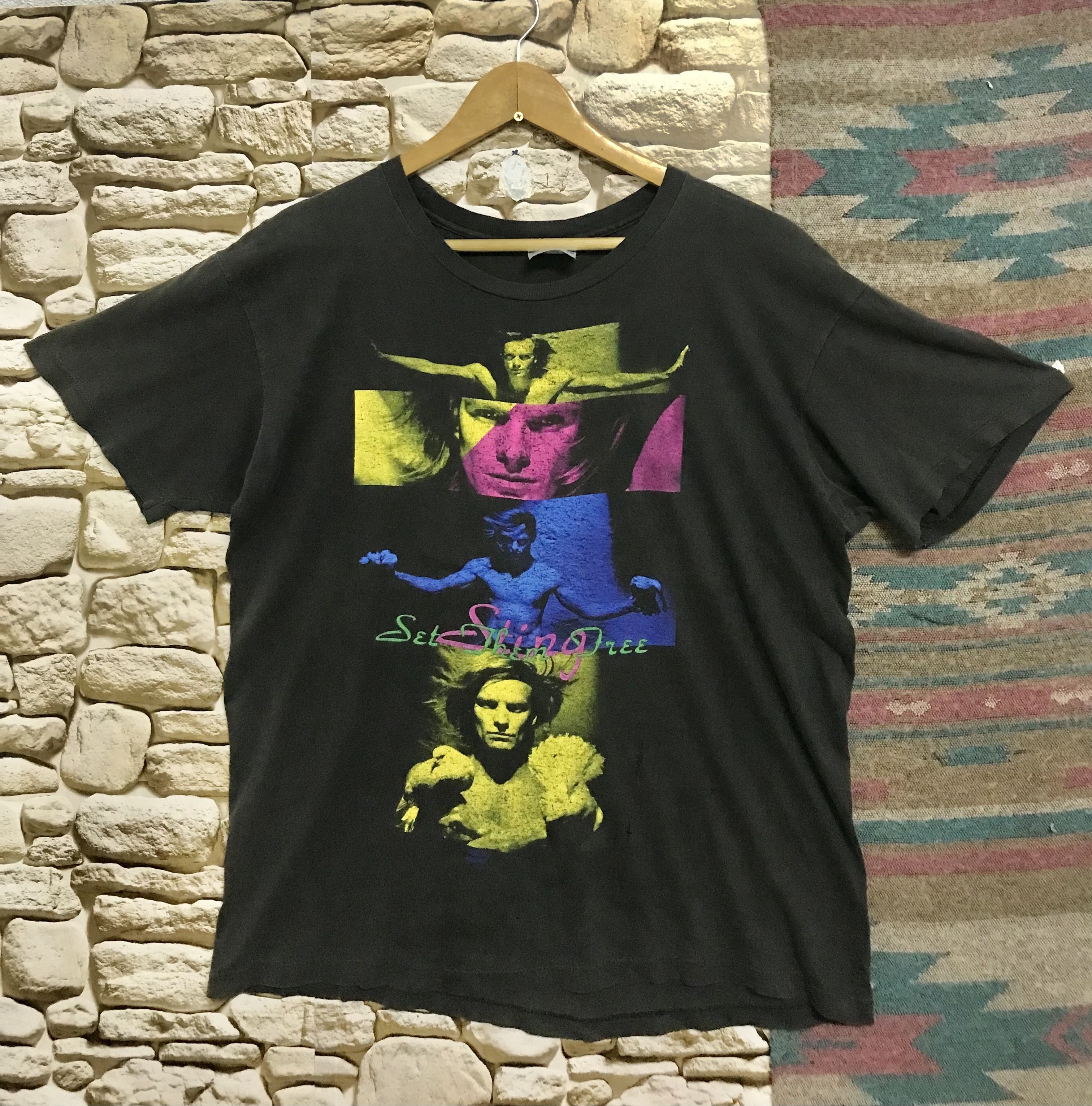 Vintage Vintage Distres Sting Set Them Free Band Tees Size US L / EU 52-54 / 3 - 1 Thumbnail
