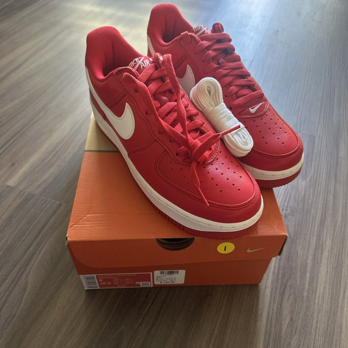 Nike Nike Air Force 1 Low Color of the Month University Red US 9 Size US 9 / EU 42 - 1 Thumbnail