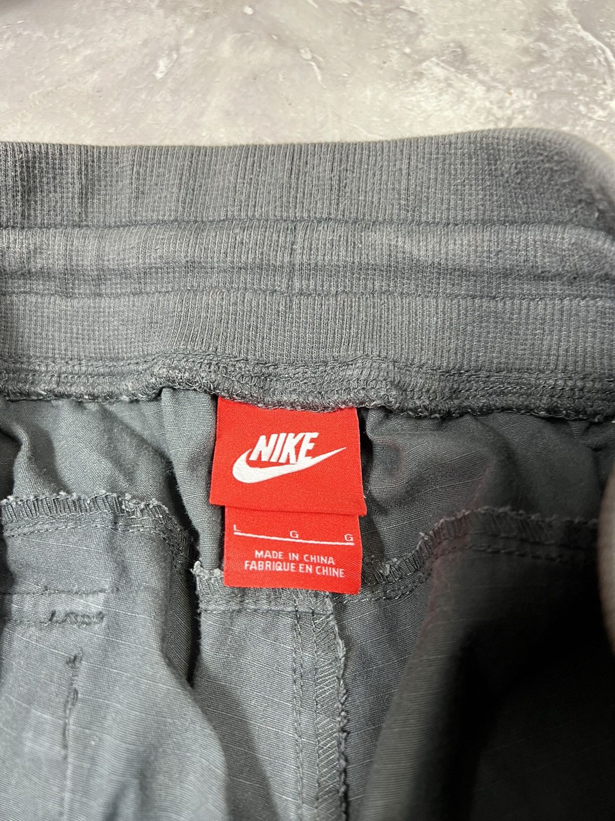 Vintage Vintage Nike Y2k Cargo Pants Size US 32 / EU 48 - 6 Thumbnail