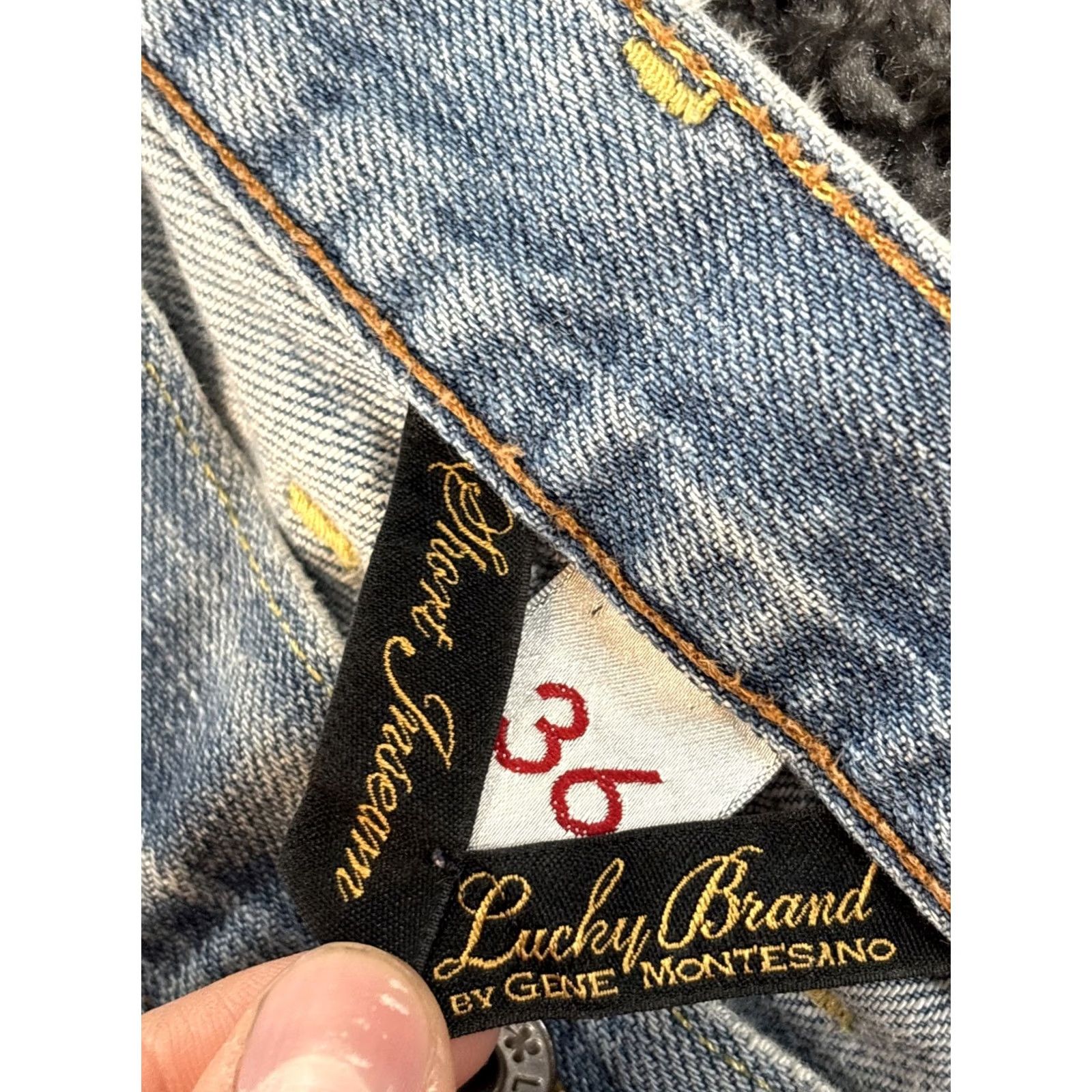 Lucky Brand VINTAGE Lucky Brand Jeans Mens 36x28 Baggy Wide Distressed Grunge Blue 36 Inseam 28 Relaxed Wide-Leg Men Size US 36 / EU 52 - 5 Thumbnail