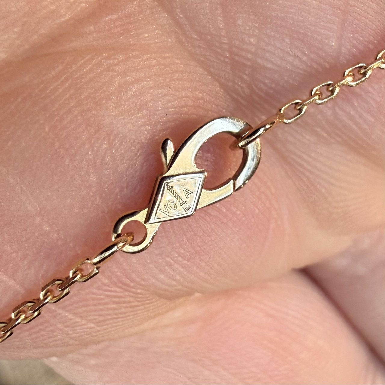Van Cleef & Arpels Van Cleef & Arpels 18k Rose Gold Mother of Pearl Alhambra Size ONE SIZE - 10 Thumbnail