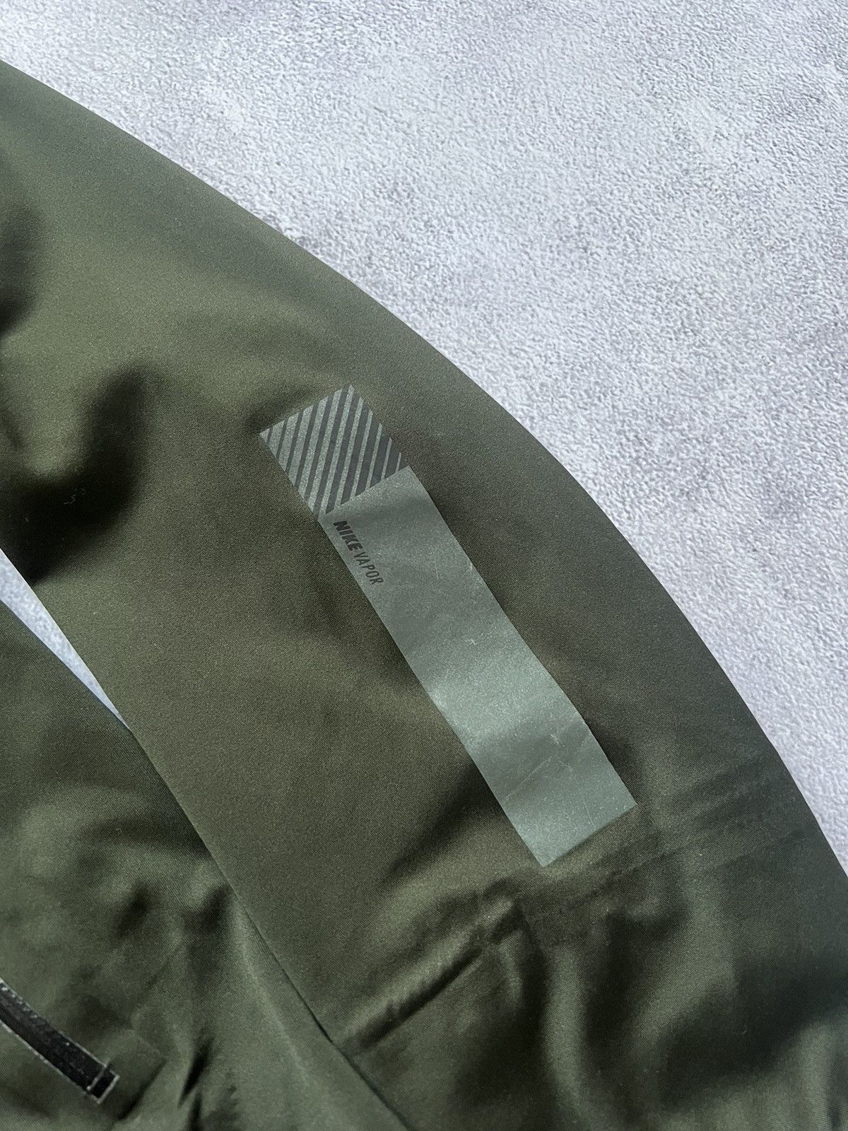Nike × Vintage NIKE Storm Fit Reflective Hooded VAPOR 5 Running Jacket Size US L / EU 52-54 / 3 - 6 Thumbnail