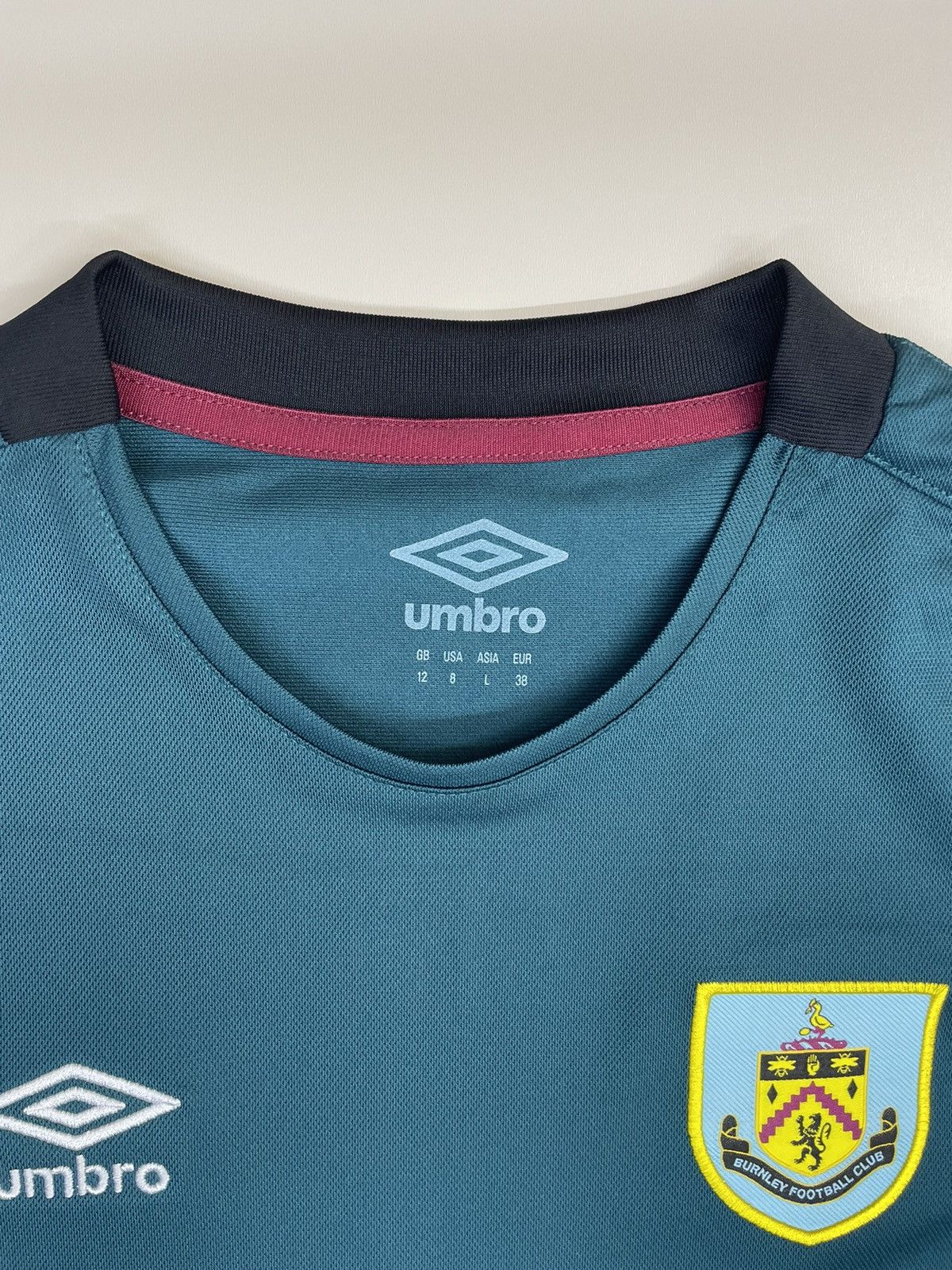 Umbro Burnley 2019-20 Third Jersey - Women's L Size Size L / US 10 / IT 46 - 4 Thumbnail