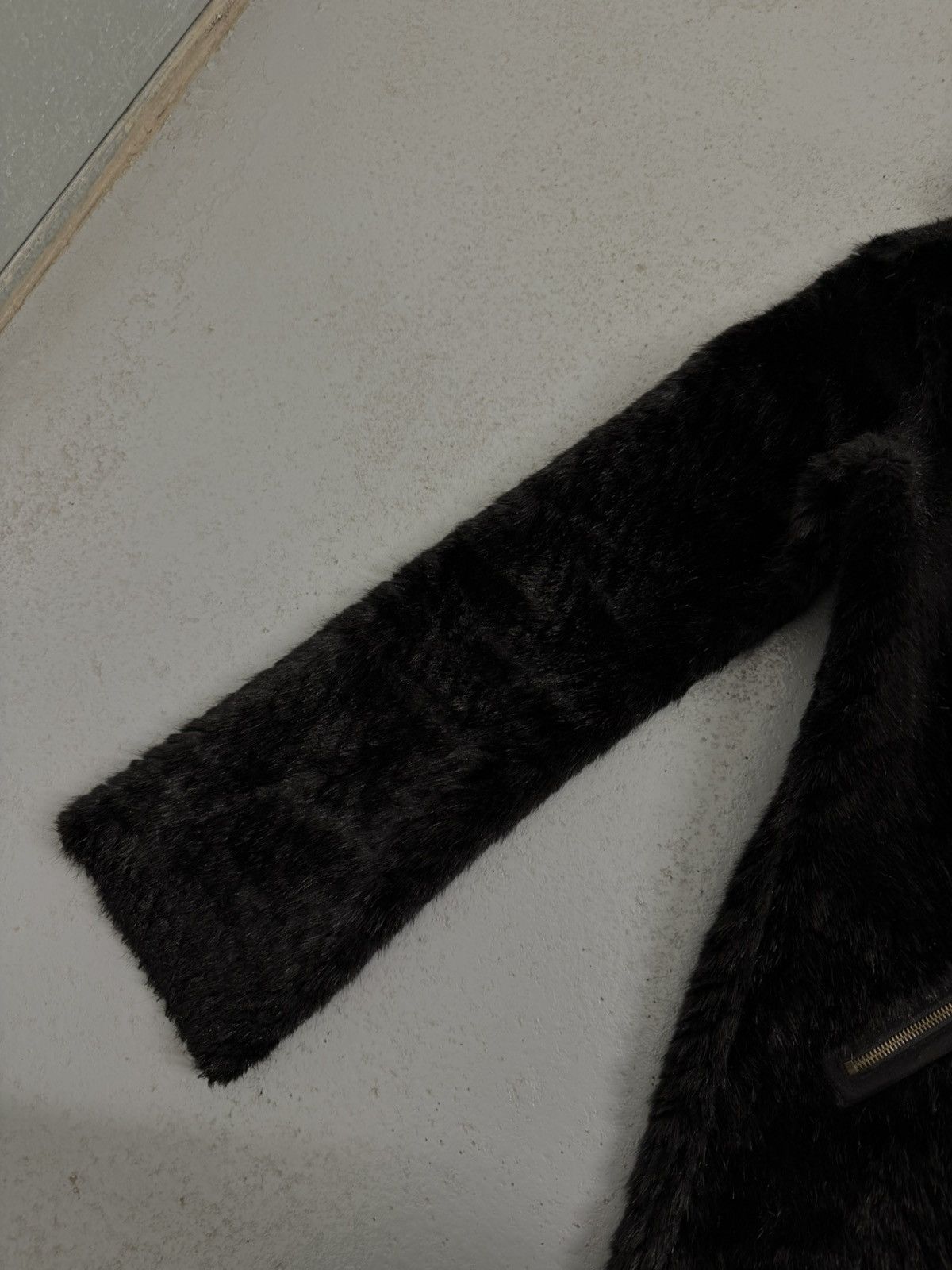 Armani Armani Jeans Fur /Suede Reversible Coat Size L / US 10 / IT 46 - 9 Thumbnail