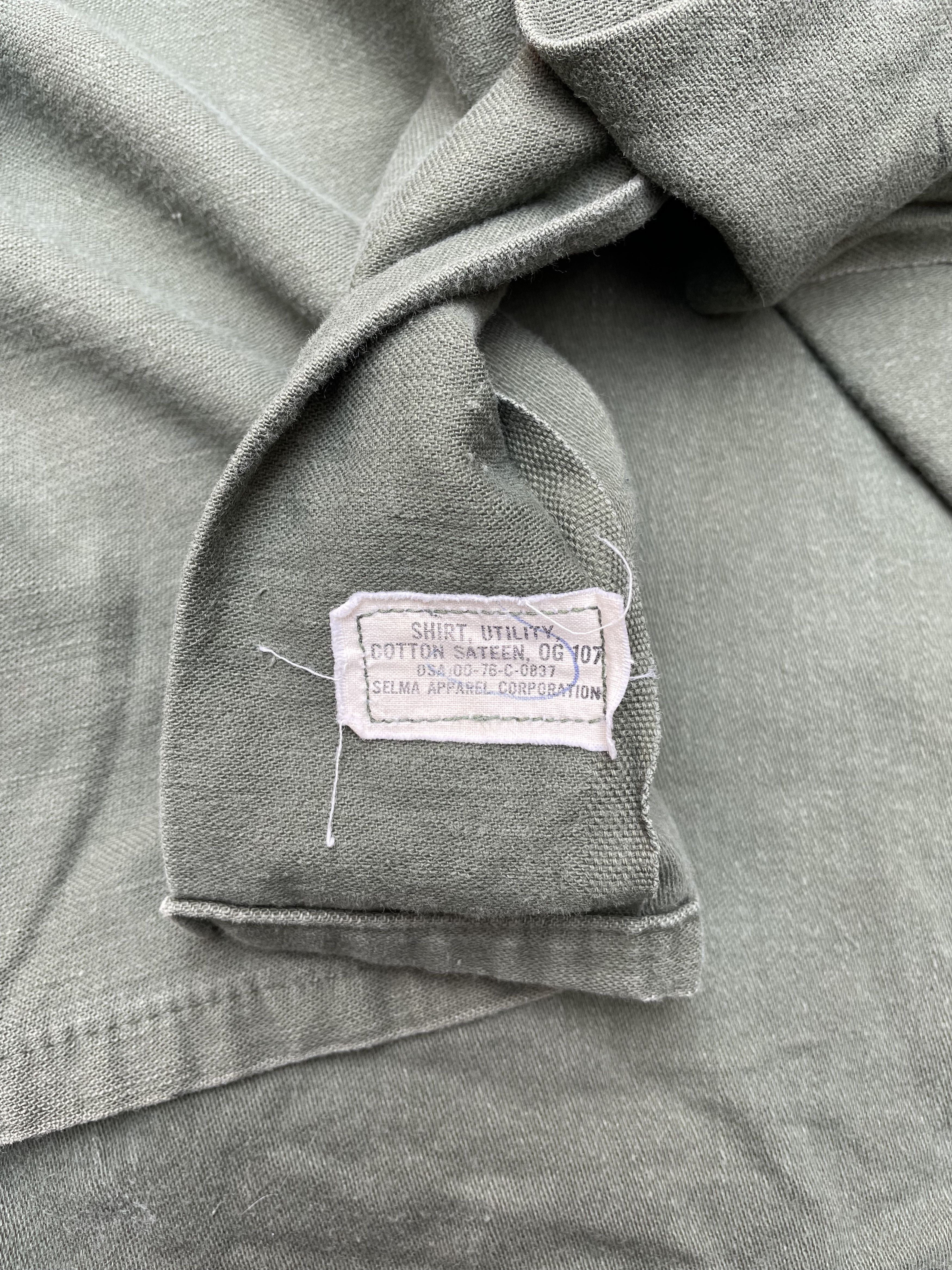 Vintage VTG 1976 US Air Force OG-107 Cotton Sateen Utility Shirt Size US L / EU 52-54 / 3 - 7 Thumbnail