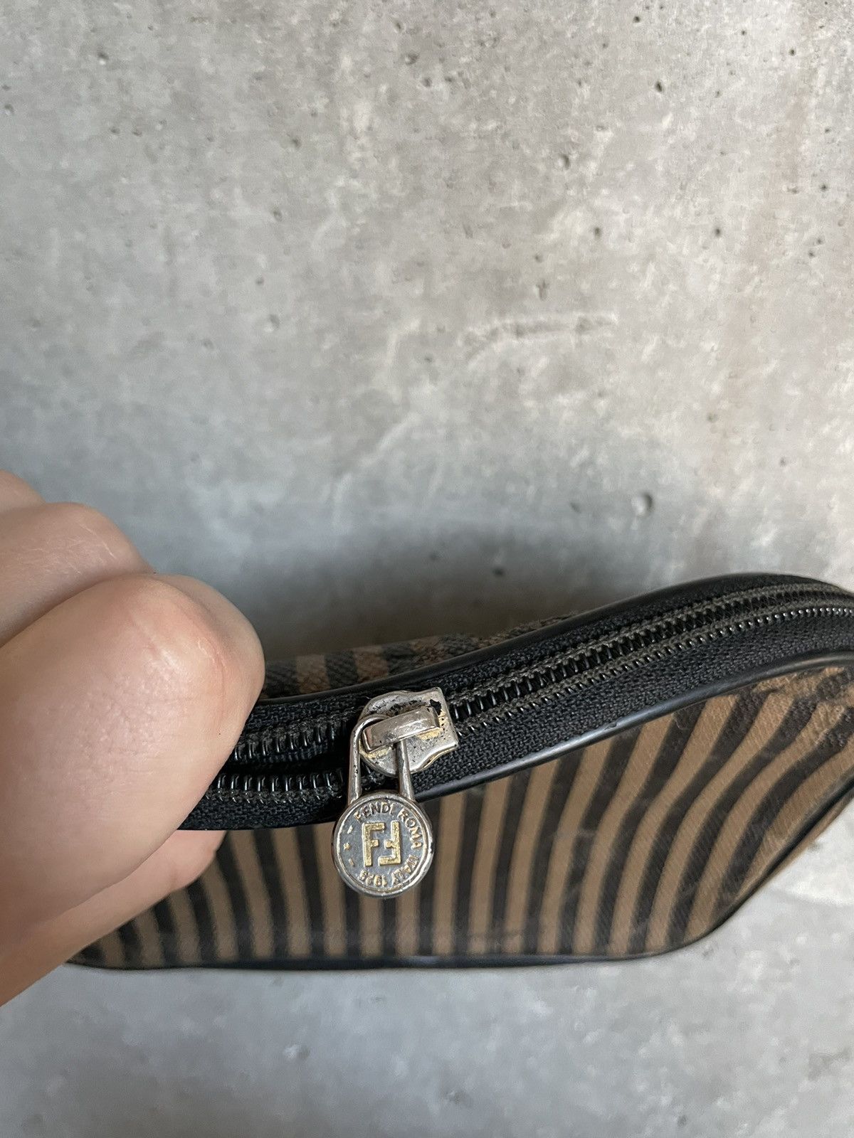 Fendi Vintage 90s Fendi Distressed Shoulder Crossbody Bag Size ONE SIZE - 12 Thumbnail