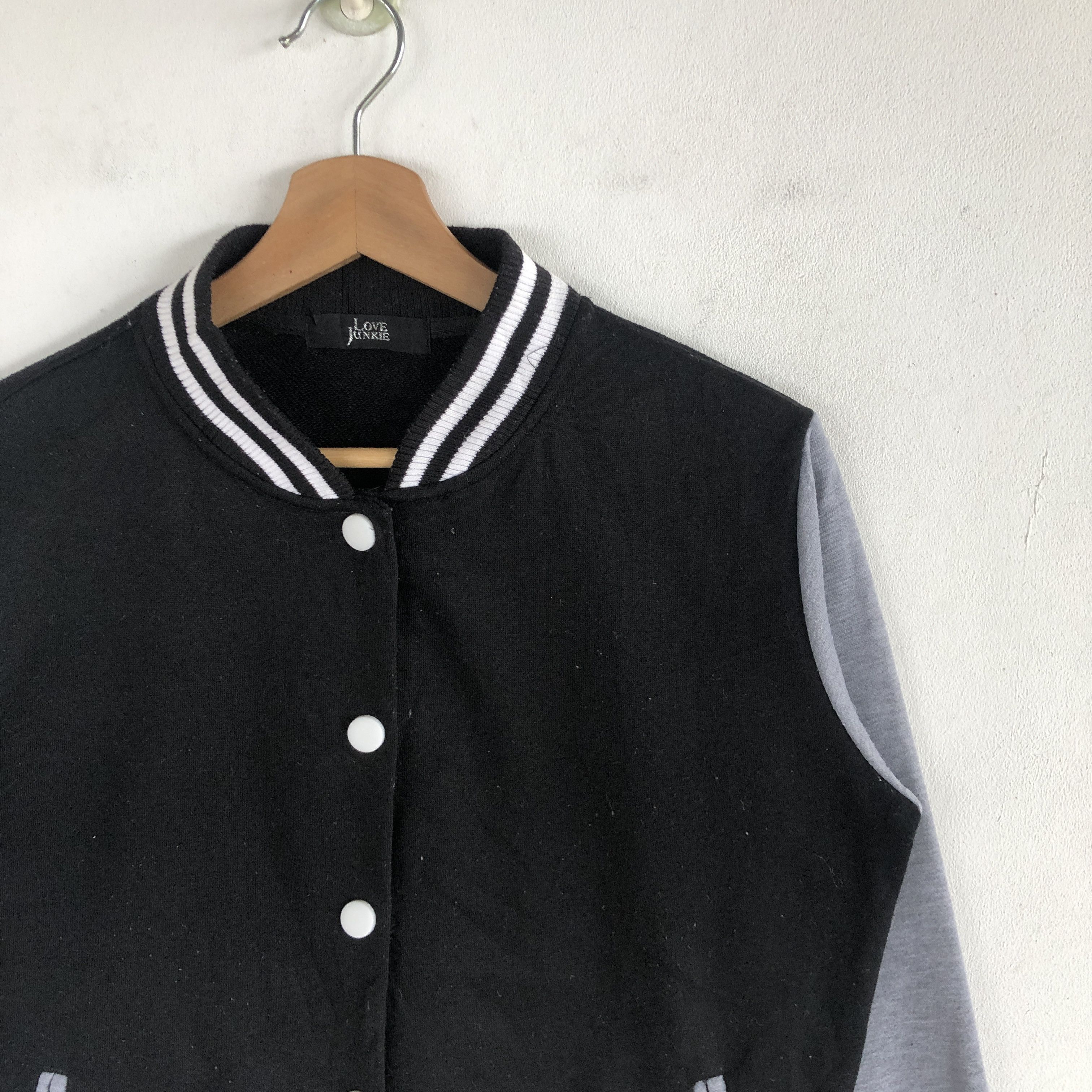 Japanese Brand × Vintage Vintage Japanese Harajuku Varsity Sweater Button Sweatshirt Size S / US 4 / IT 40 - 3 Thumbnail