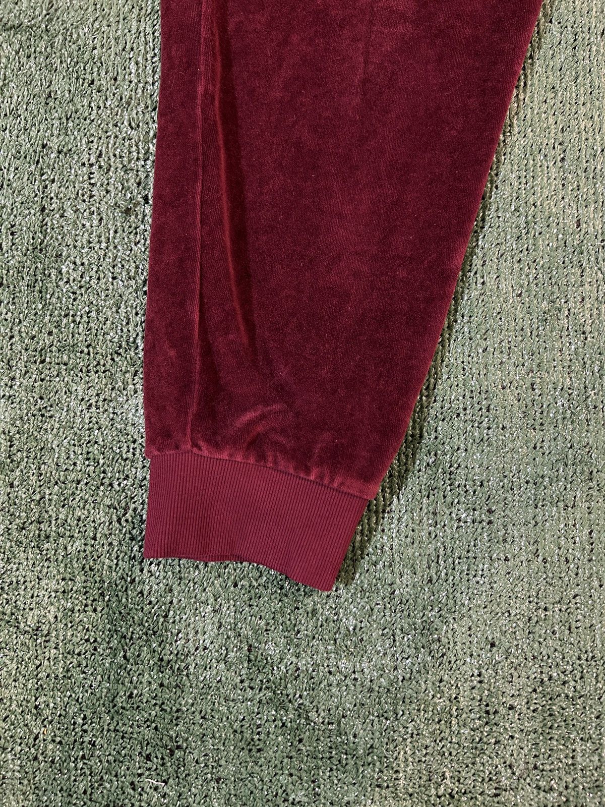 Lacoste Lacoste Gold Signature Velvet Pants Size US 40 / EU 56 - 4 Thumbnail
