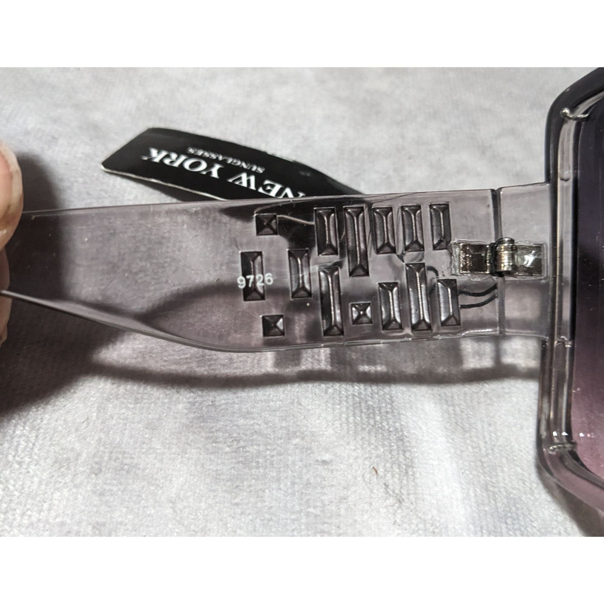 Other New York Sunglasses Translucent Grey Oversized Sunglasses Size ONE SIZE - 4 Thumbnail