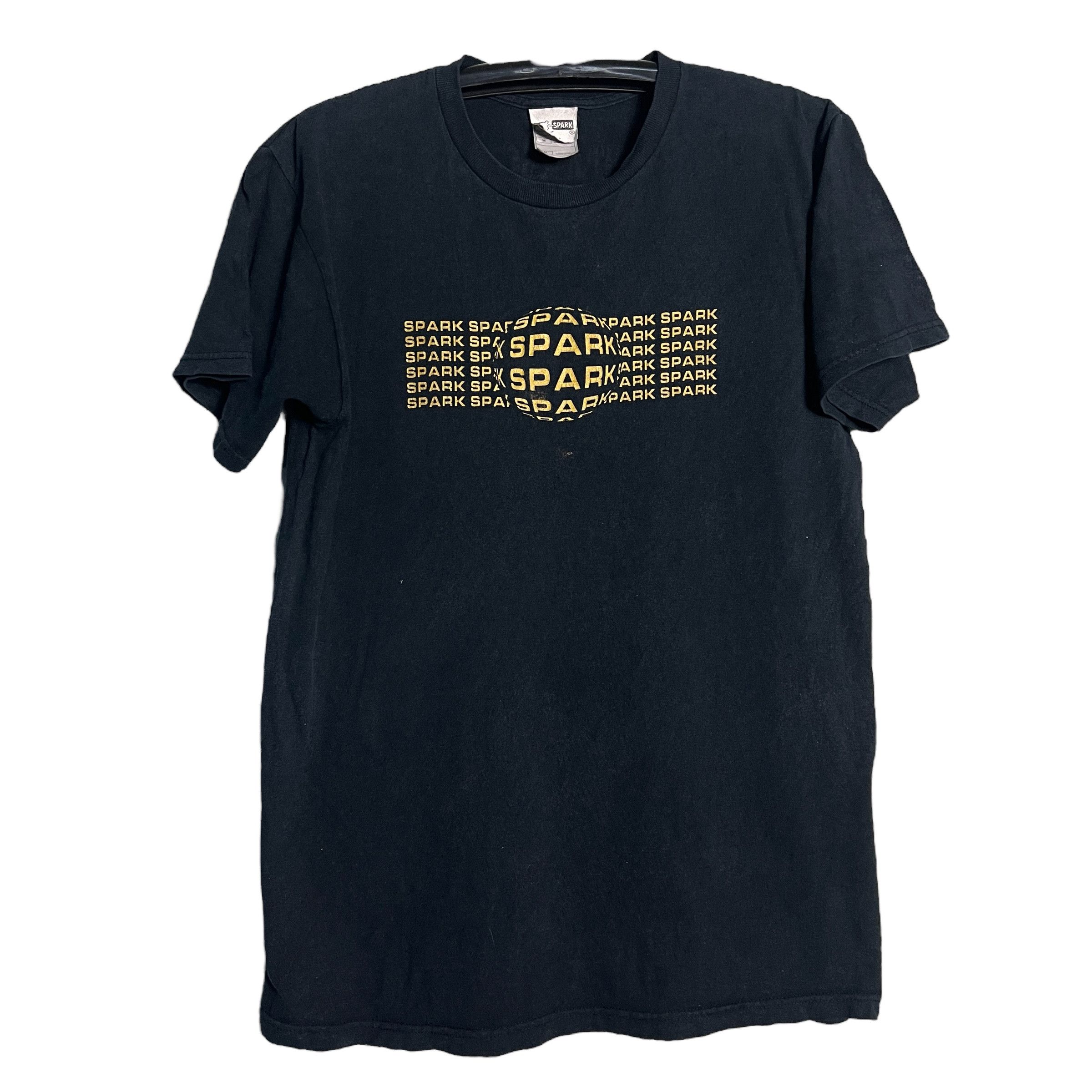 🔥RARE🔥Vintage Spark Skateboard Spell Out Logo Shirt