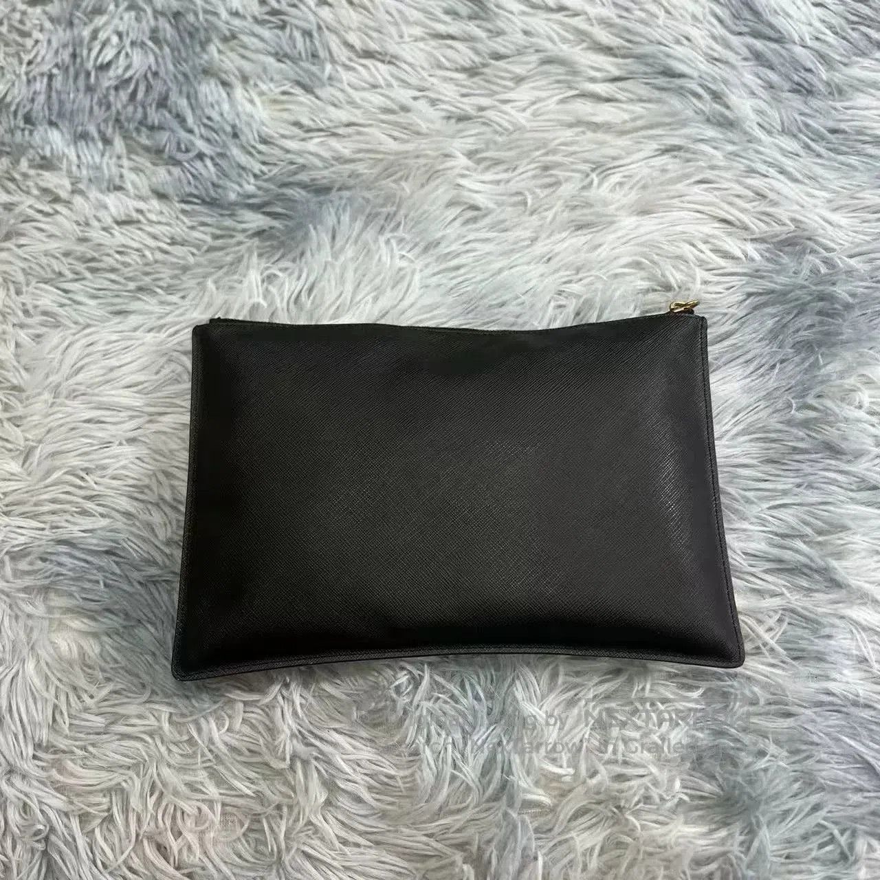 Givenchy Givenchy Clutch Bag. Size ONE SIZE - 2 Thumbnail