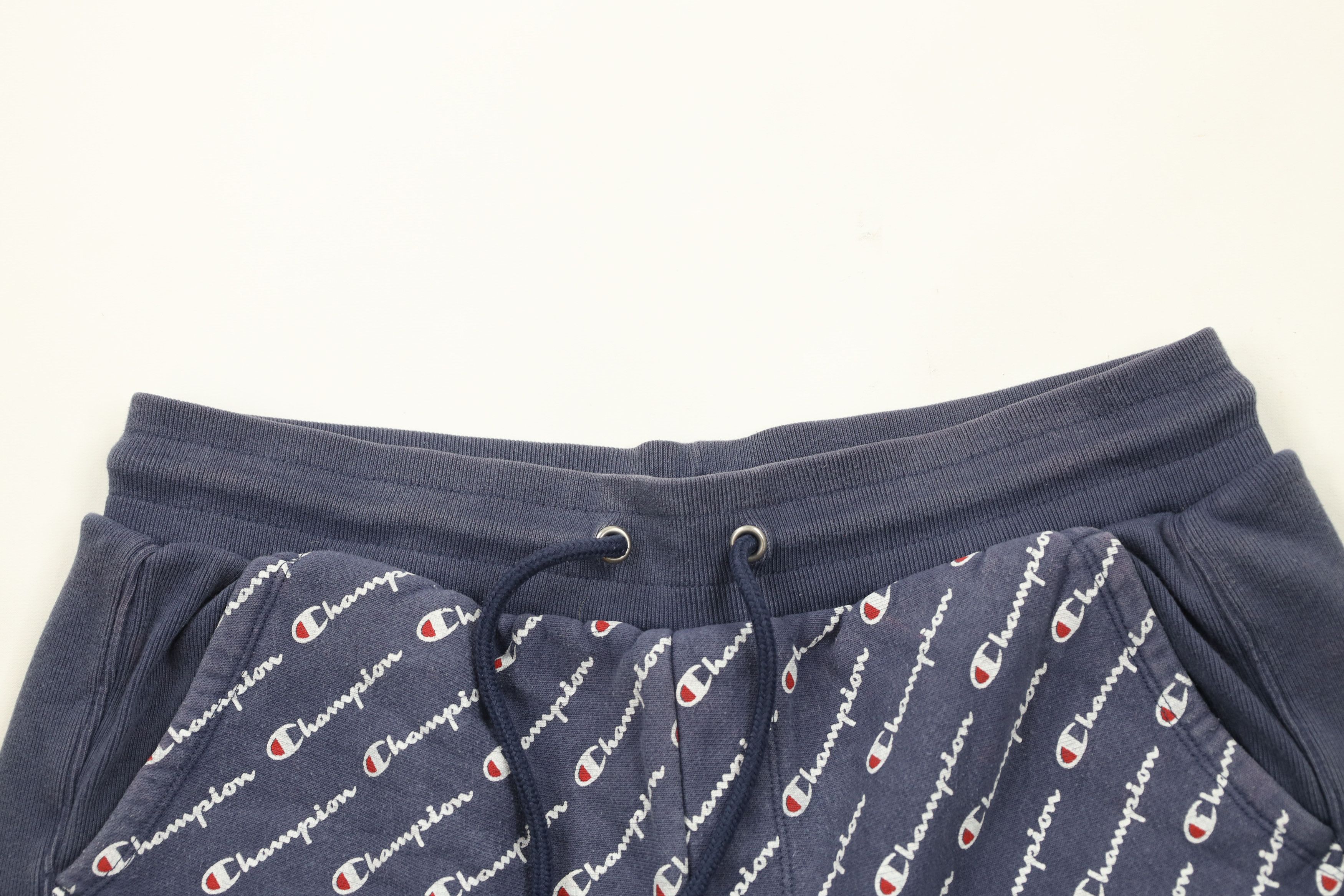 Champion × Vintage Y2K Champion Reverse Weave Print Heavy Sweatpants Shorts Size 32" / US 10 / IT 46 - 2 Thumbnail