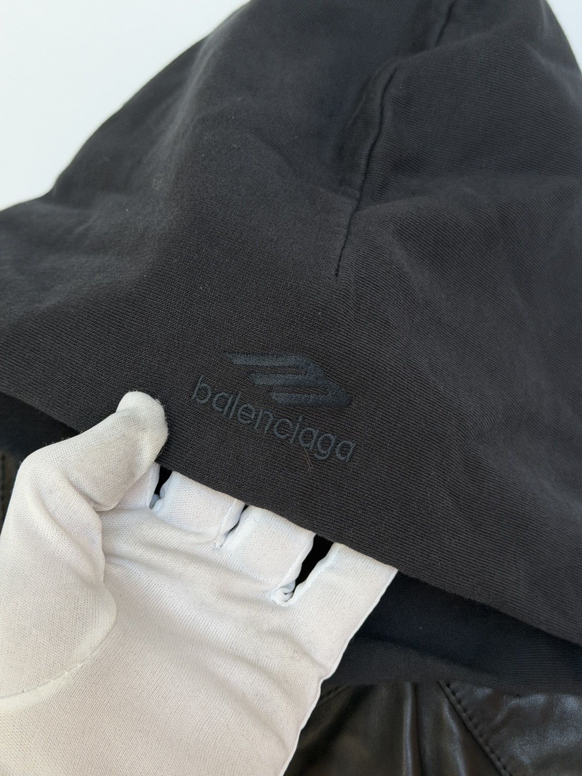 Balenciaga Balenciaga Shrunk Racer Hooded Layer Jacket Black Leather Size US XS / EU 42 / 0 - 7 Thumbnail