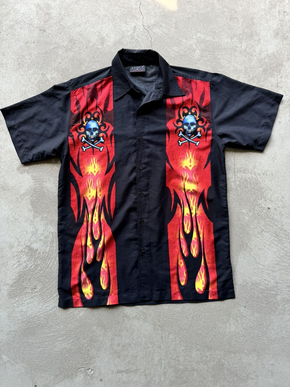 💀 Vintage Y2K Style Fire Death Skull Button Up Shirt
