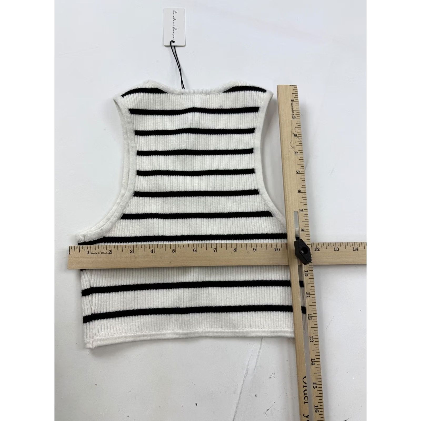 Hunter VINTAGE Hunter & Brown Sweater Vest Womens XS White Stripe Ribbed Knit Cropped Size XS / US 0-2 / IT 36-38 - 6 Thumbnail