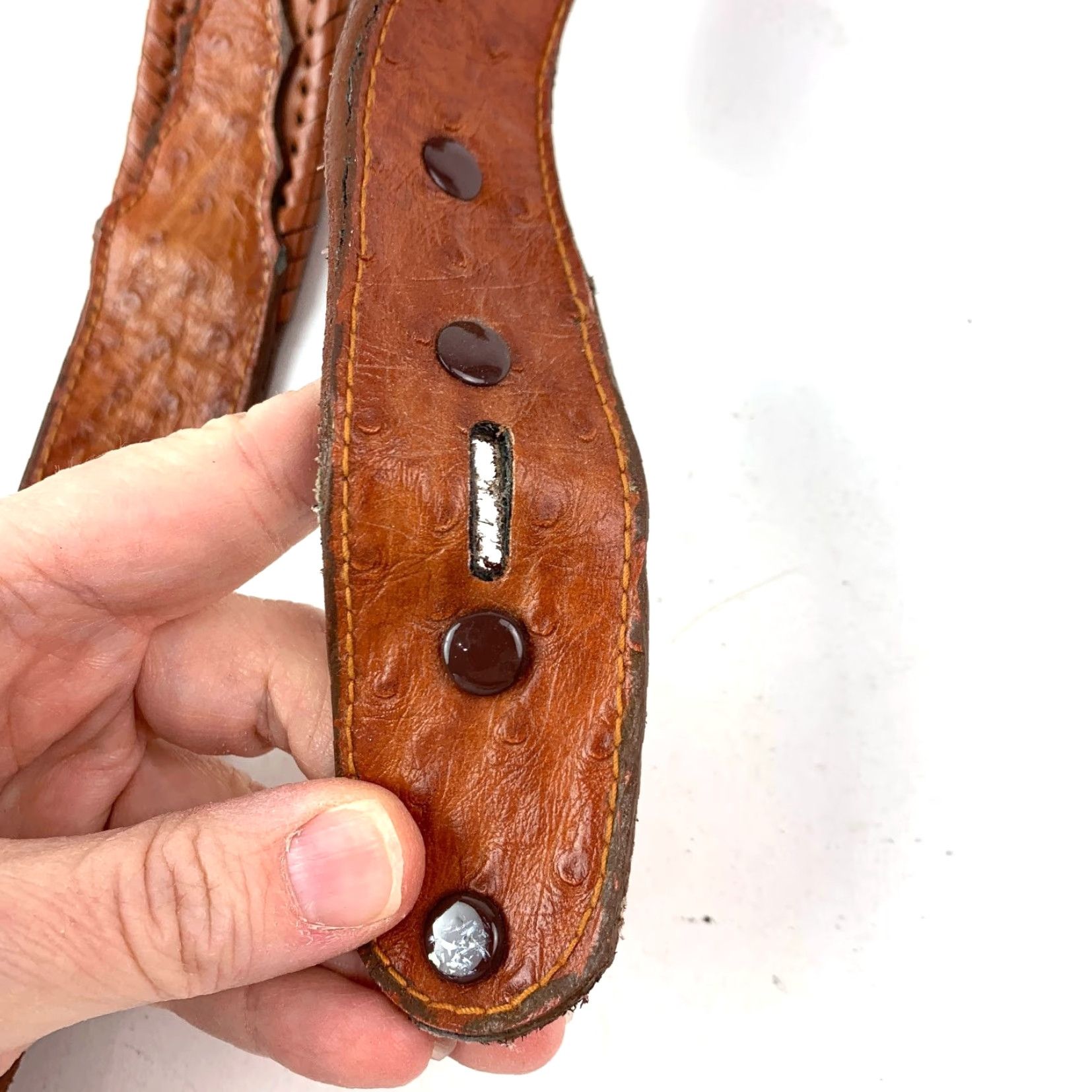 Vintage VINTAGE Western Belt Men's Brown Ostrich Print Concho Braided Edge 39" Brown 1.5" Mens 39" Silver-Tone Metal Concho Accessories Size 38 - 4 Thumbnail