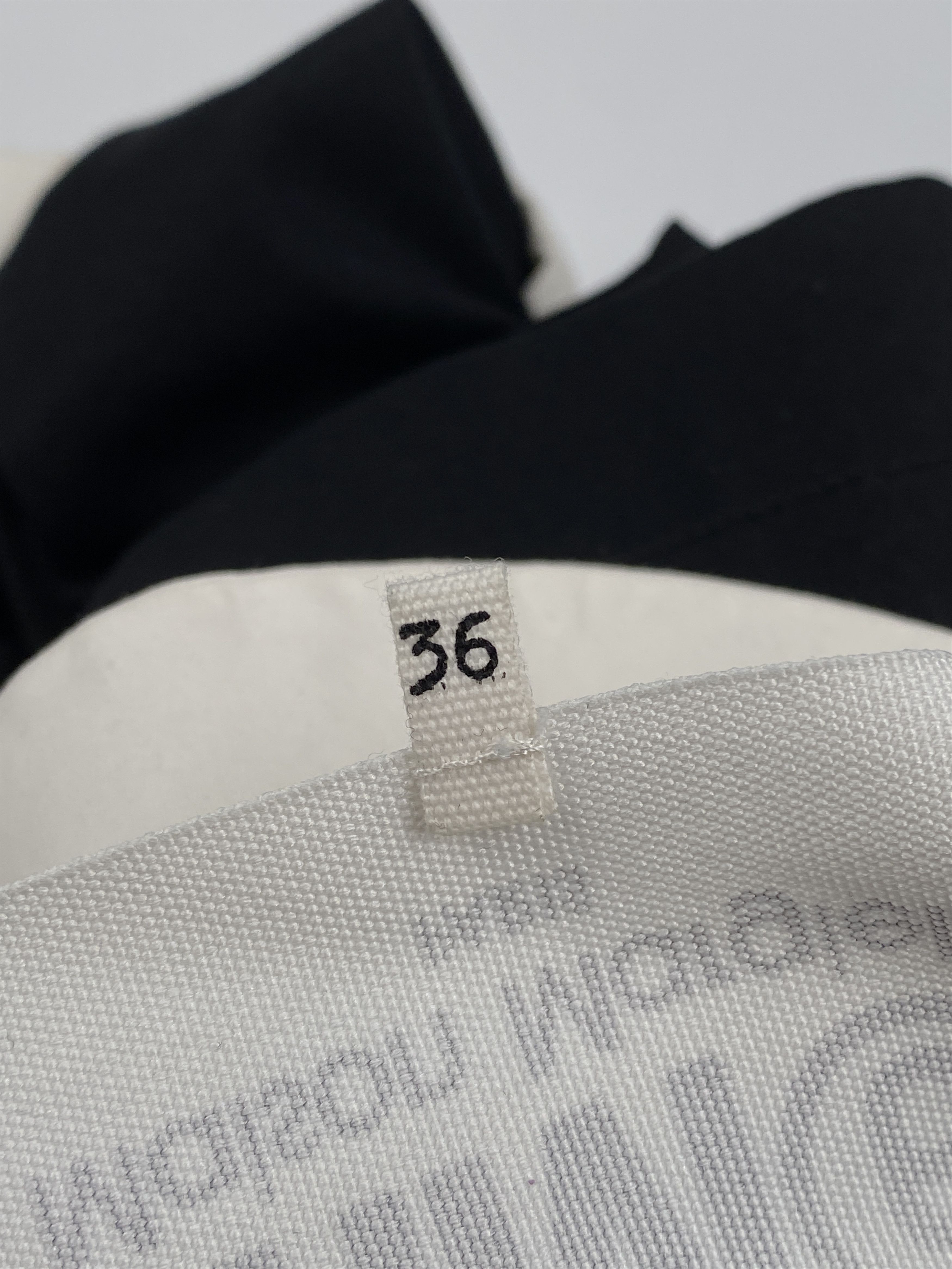 Maison Margiela MM6 Bib-Style Collar and White Cuffs Size XS / US 0-2 / IT 36-38 - 12 Thumbnail