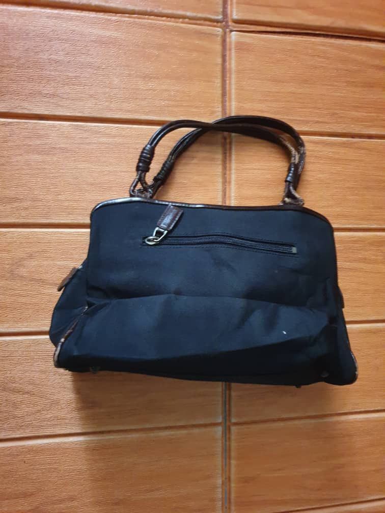 Gianni Valentino black colour carry bag