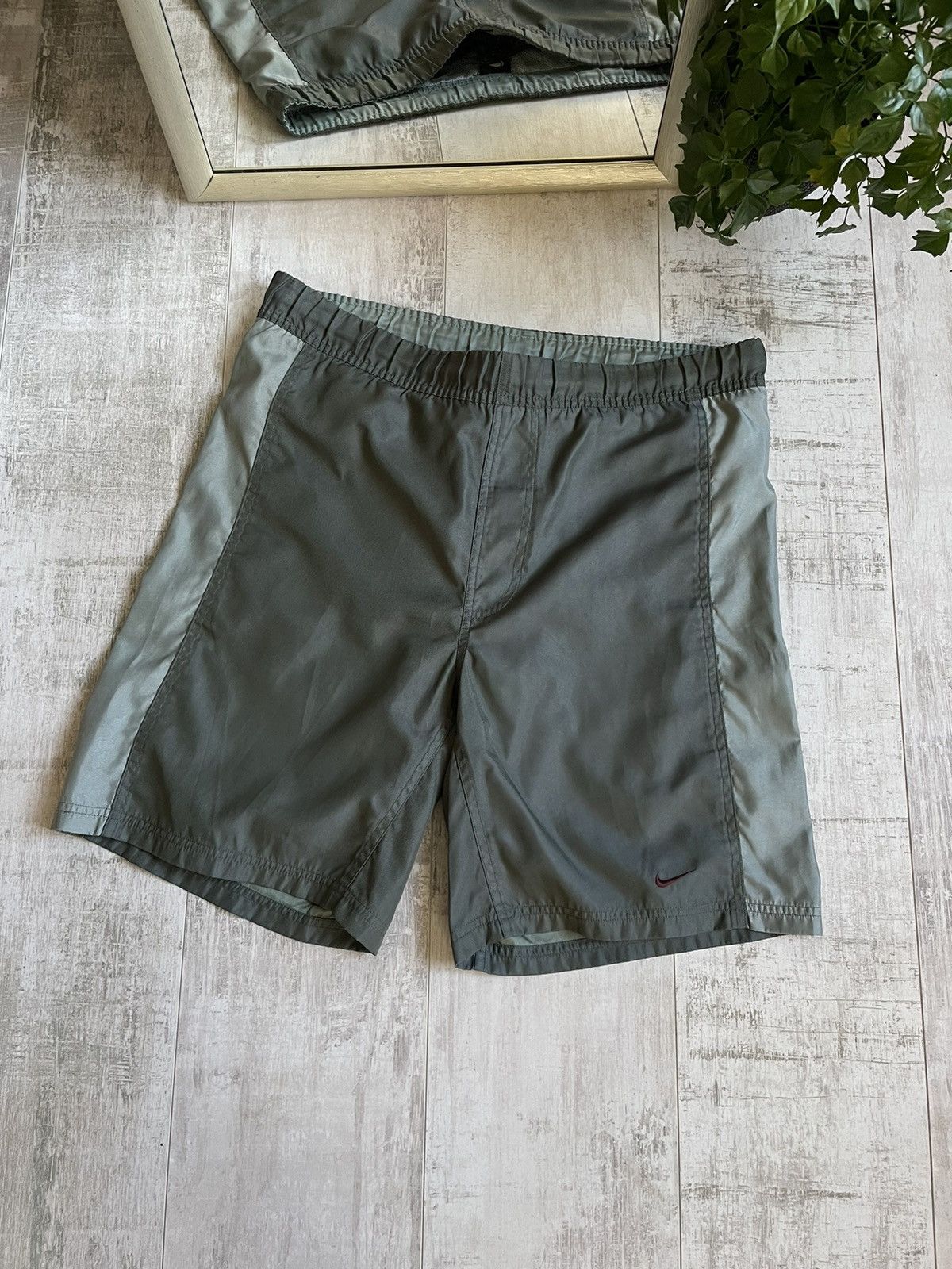 Nike × Vintage Vintage Nike VB 00’s Nylon Shorts Y2K Swoosh Drill RARE Size US 33 - 1 Thumbnail