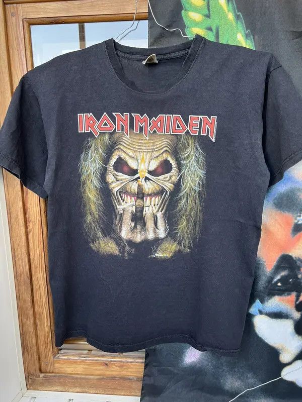 Band Tees Vintage Iron maiden T-shirt Eddie middle finger Size US L / EU 52-54 / 3 - 1 Thumbnail