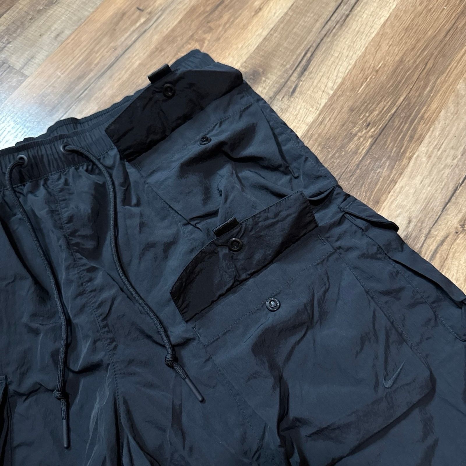 Columbia NWOT Nike Tech Cargo Shorts Size US 30 / EU 46 - 6 Thumbnail