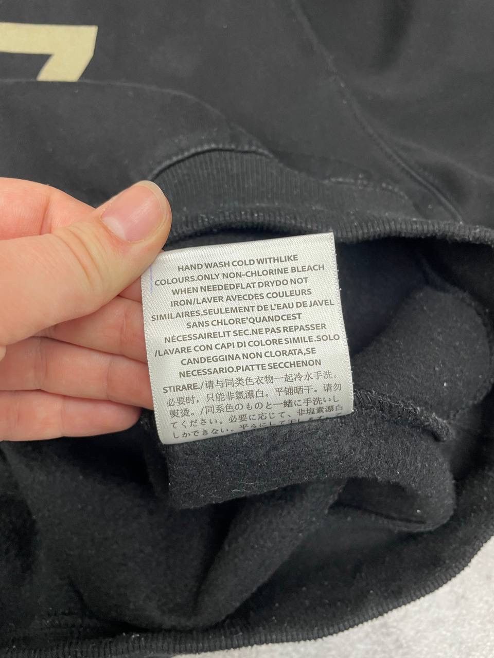 Fear of God Fear Of God Essentials Men Crewneck Sweatshirt Black Size L Size US L / EU 52-54 / 3 - 6 Thumbnail