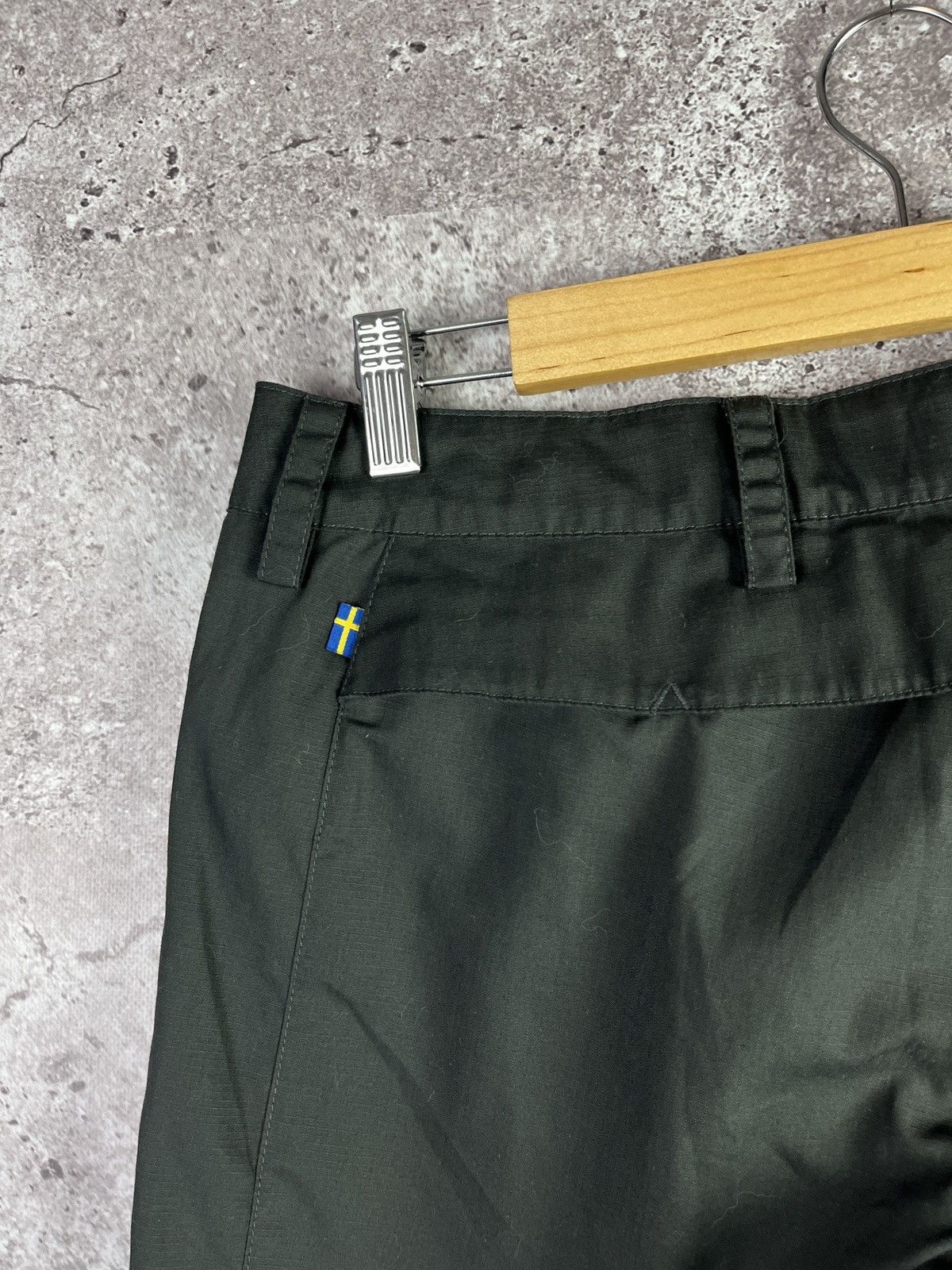 Fjallraven Abisko Shade Shorts W Dark Olive G-1000 Hiking Outdoor Women Size 26" / US 2 / IT 38 - 5 Thumbnail