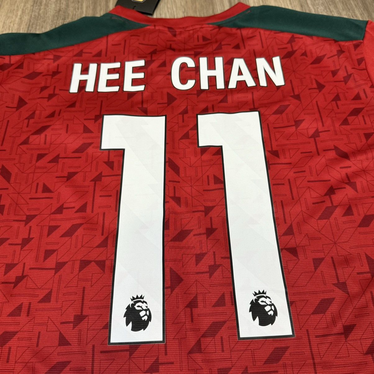 Other Wolves 23/24 away shirt #11 Hee Chan (Bnwt) Size US XL / EU 56 / 4 - 4 Thumbnail
