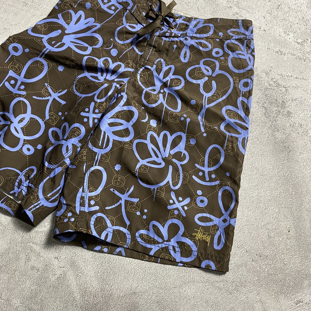 Stussy Vintage stussy monogram pattern board short Size US 28 / EU 44 - 2 Thumbnail