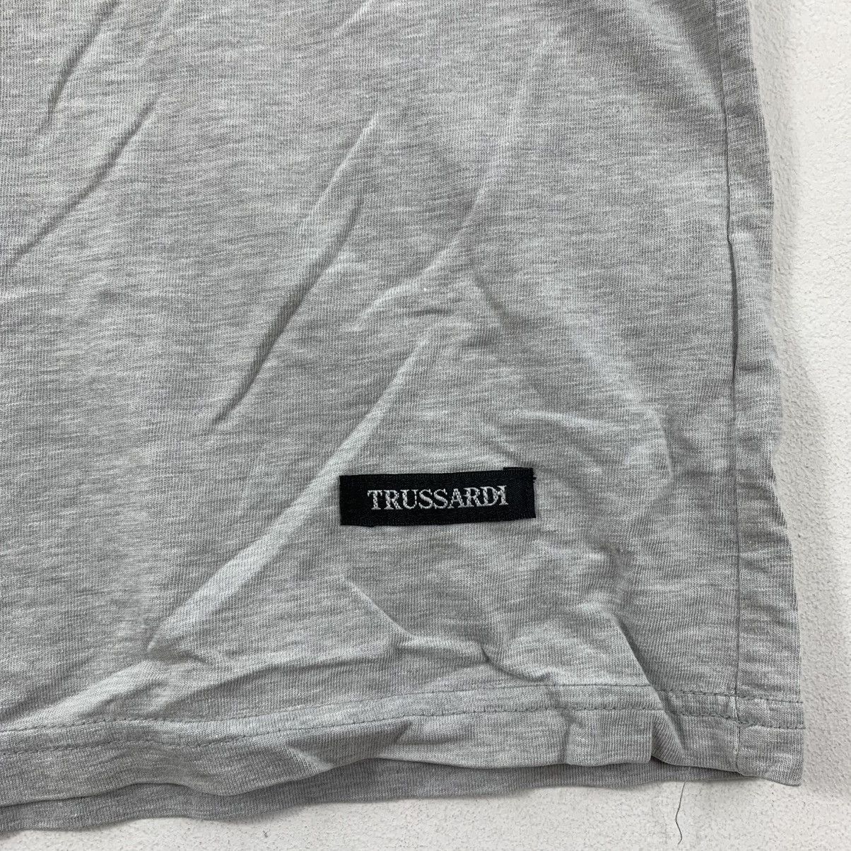 Trussardi Vintage TRUSSARDI UOMO Back Hit Short Sleeve Tshirt Size US L / EU 52-54 / 3 - 4 Thumbnail