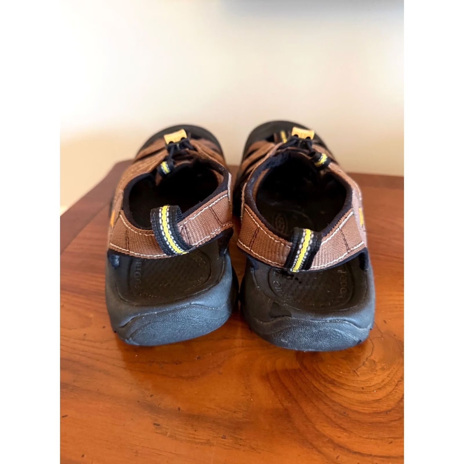 KEEN KEEN Newport Mens Waterproof Sandals Bison Leather Sz 8 Excellent Used Condition Size ONE SIZE - 4 Thumbnail