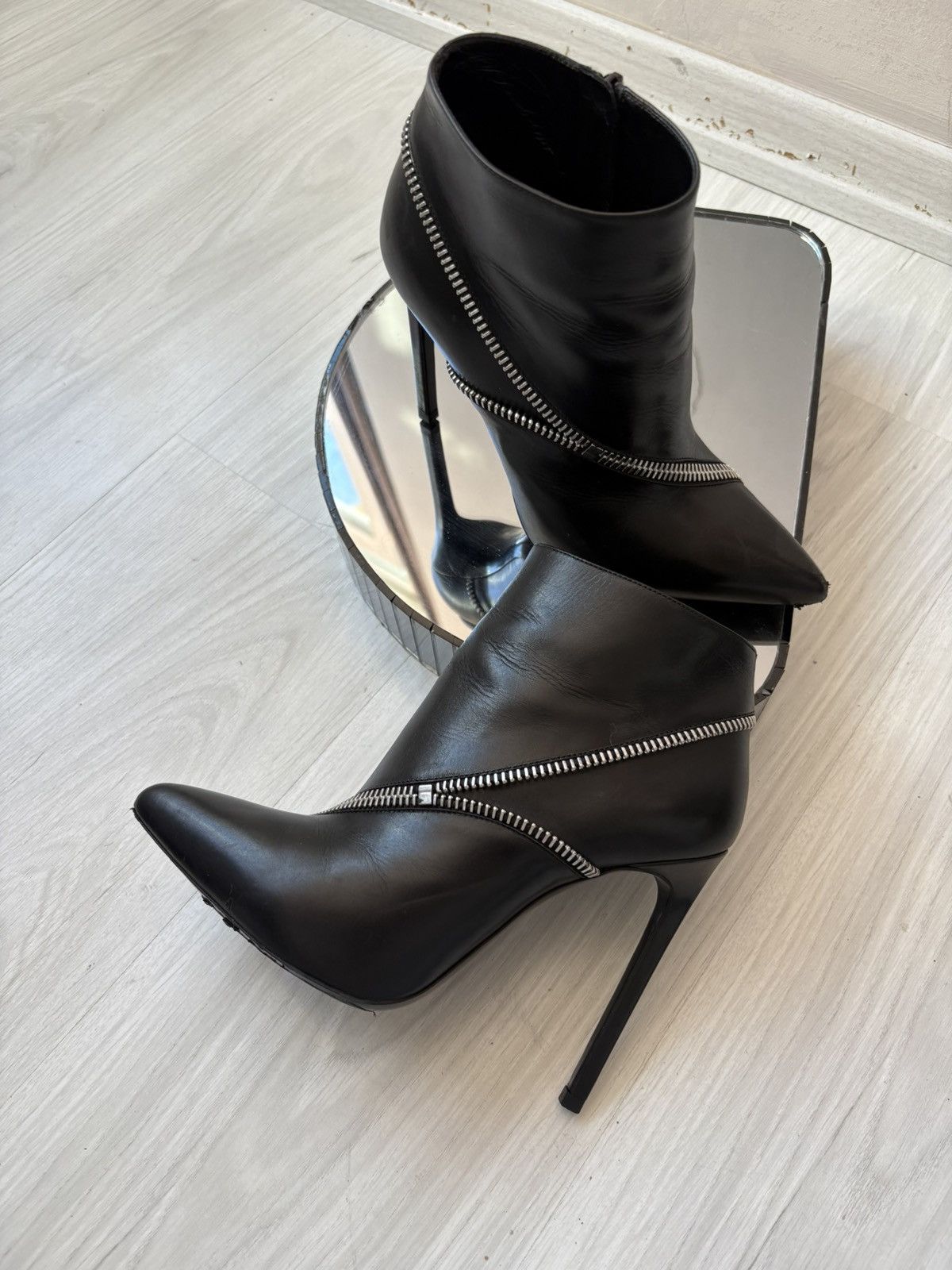 Yves Saint Laurent Yves Saint Laurent boots Size US 6.5 / IT 36.5 - 12 Thumbnail