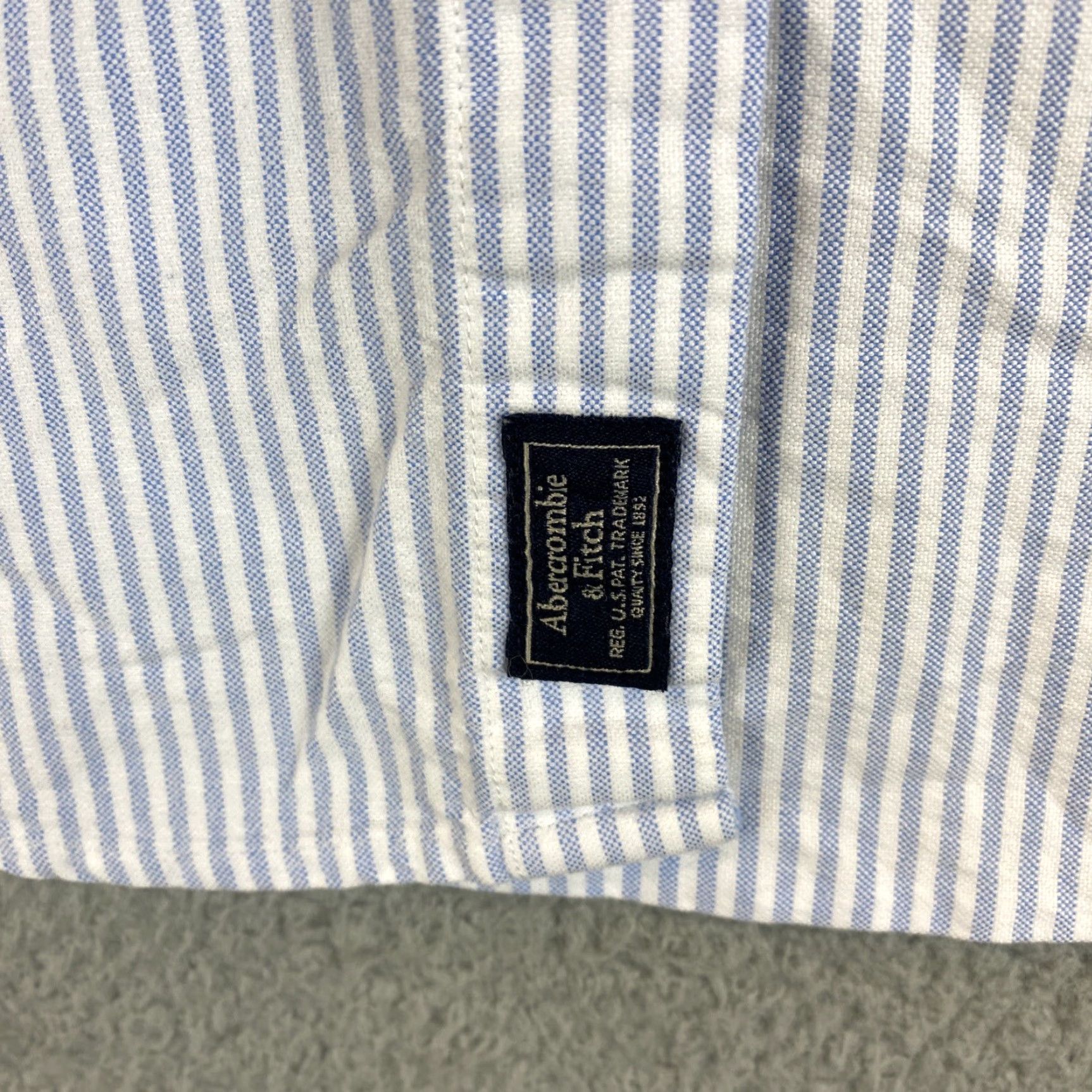 Abercrombie & Fitch Abercrombie & Fitch Dress Shirt Men's Large Long Sleeve Button-Up Striped White Blue Casual Classic Size 42R - 5 Thumbnail